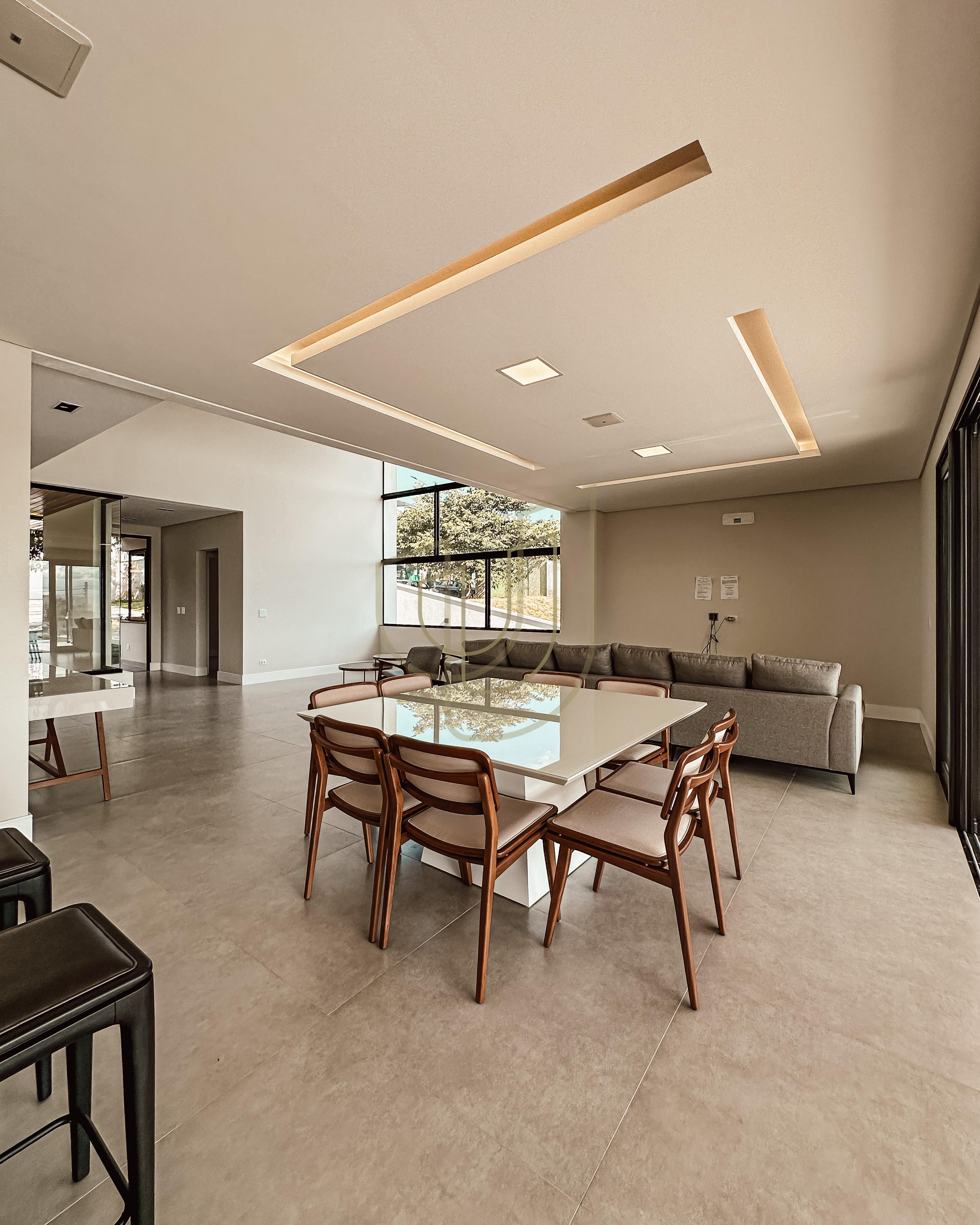 Sobrado sofisticado com vista &uacute;nica e com 5 su&iacute;tes em Alphaville - S&atilde;o Jos&eacute; dos Campos/SP  São José dos Campos - 