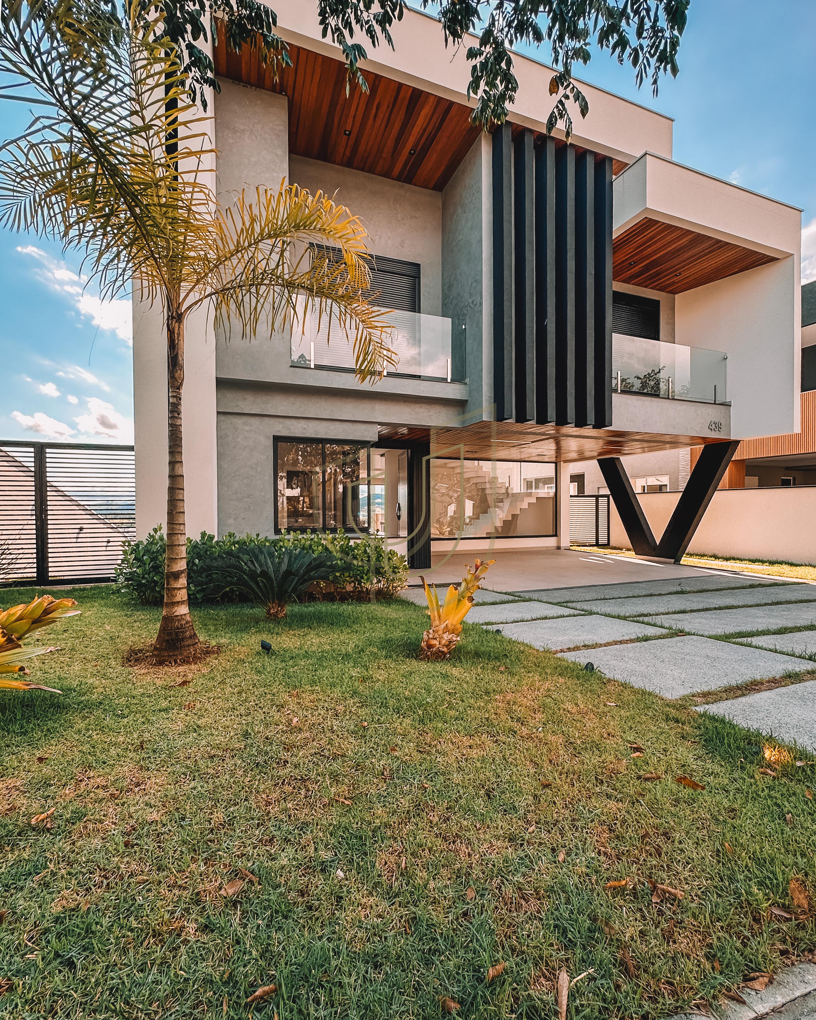 Sobrado sofisticado com vista &uacute;nica e com 5 su&iacute;tes em Alphaville - S&atilde;o Jos&eacute; dos Campos/SP  São José dos Campos - 