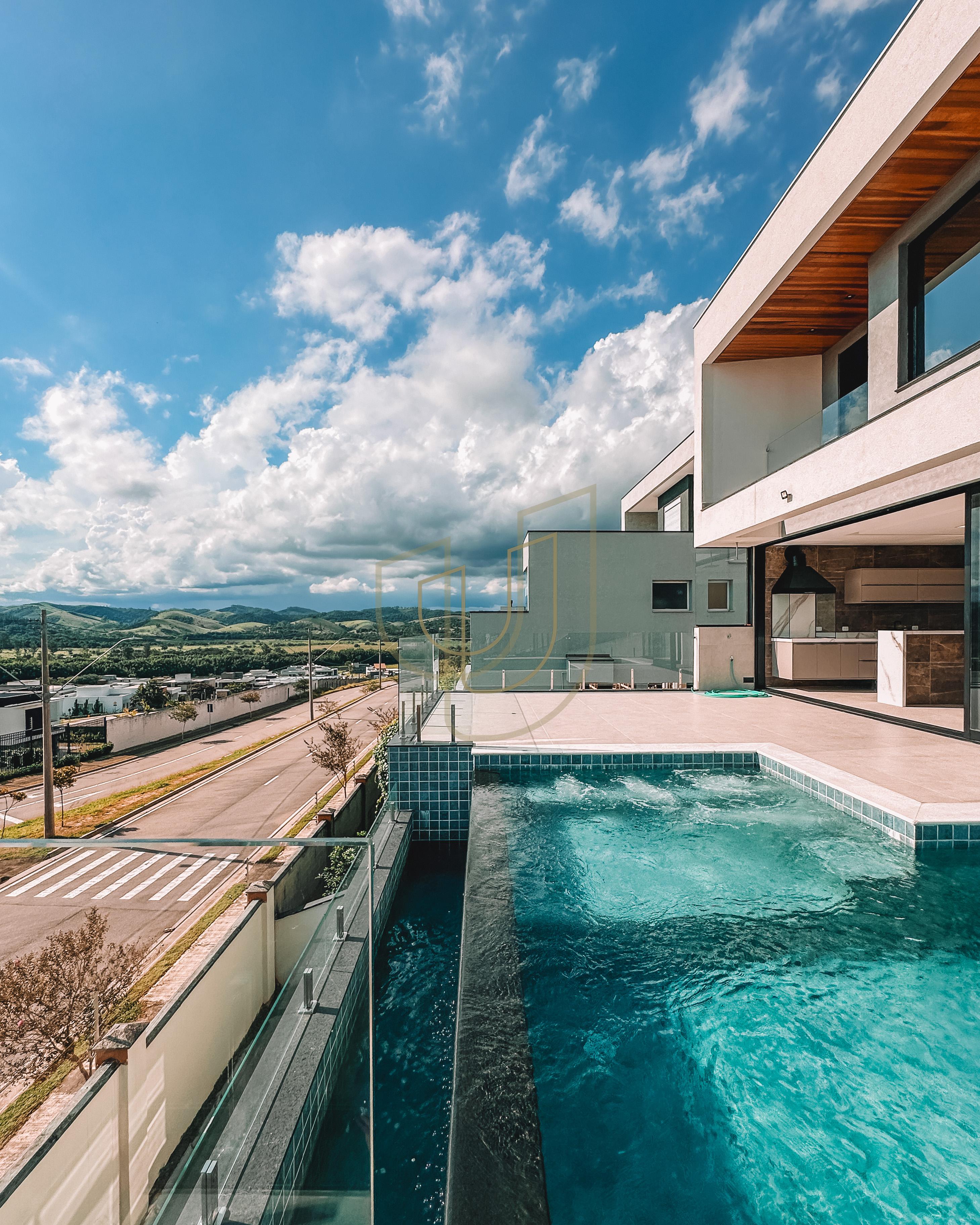 Sobrado sofisticado com vista &uacute;nica e com 5 su&iacute;tes em Alphaville - S&atilde;o Jos&eacute; dos Campos/SP  São José dos Campos - 