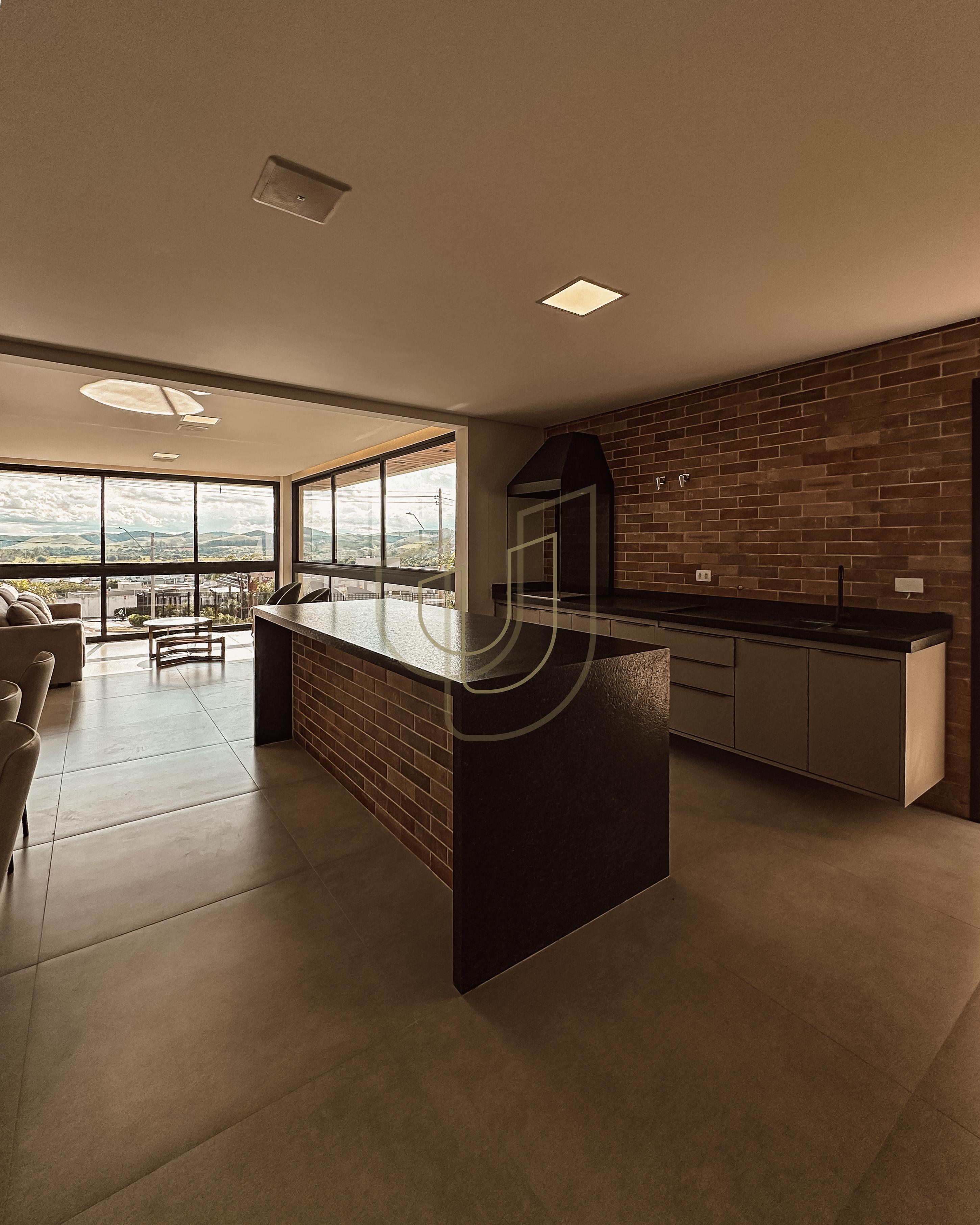 Sobrado sofisticado com vista &uacute;nica e com 5 su&iacute;tes em Alphaville - S&atilde;o Jos&eacute; dos Campos/SP  São José dos Campos - 