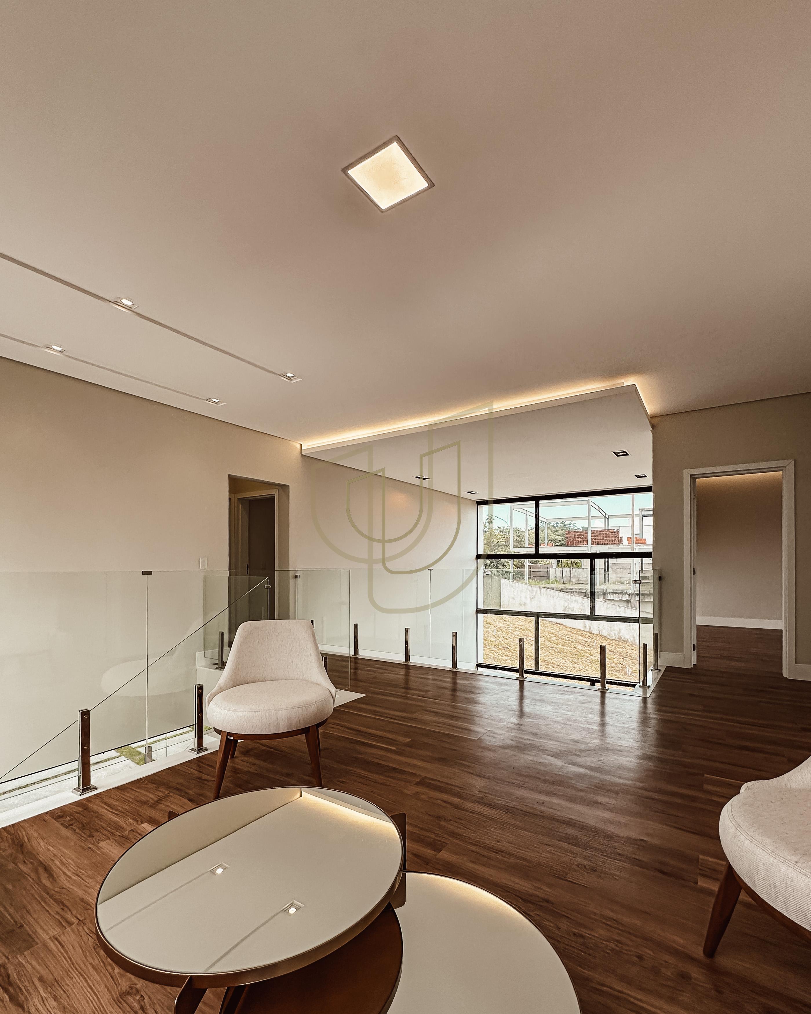 Sobrado sofisticado com vista &uacute;nica e com 5 su&iacute;tes em Alphaville - S&atilde;o Jos&eacute; dos Campos/SP  São José dos Campos - 