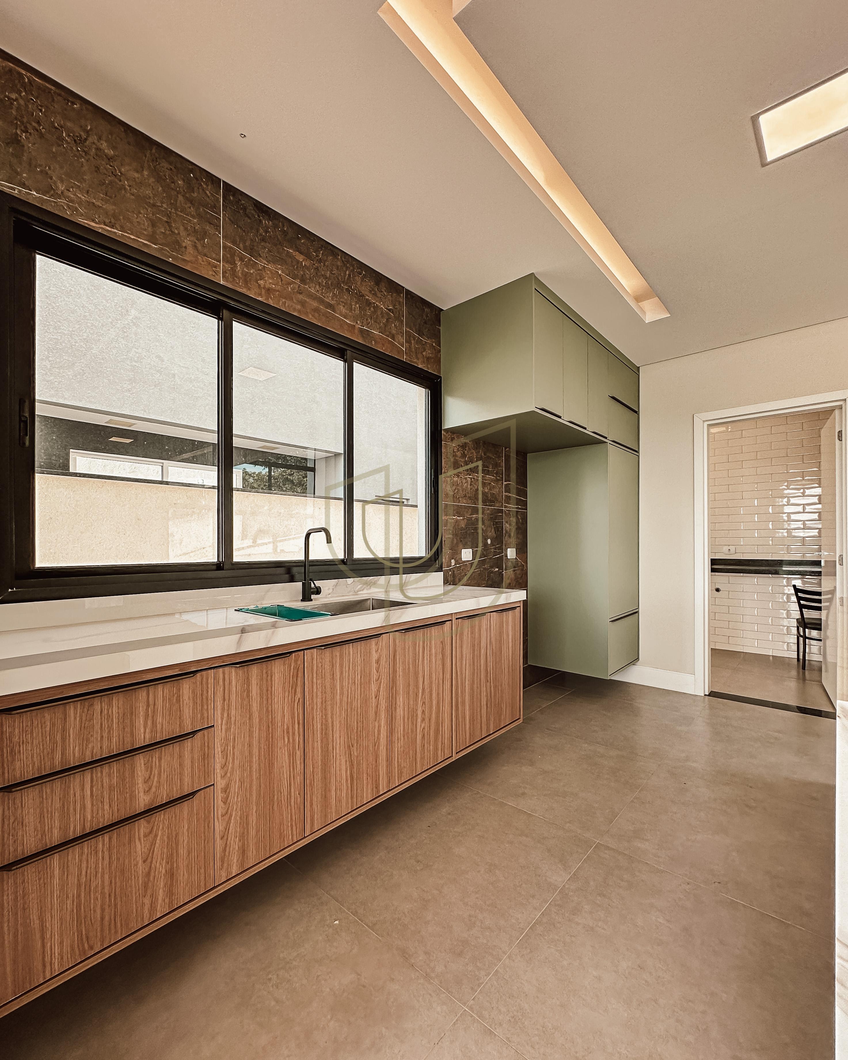 Sobrado sofisticado com vista &uacute;nica e com 5 su&iacute;tes em Alphaville - S&atilde;o Jos&eacute; dos Campos/SP  São José dos Campos - 