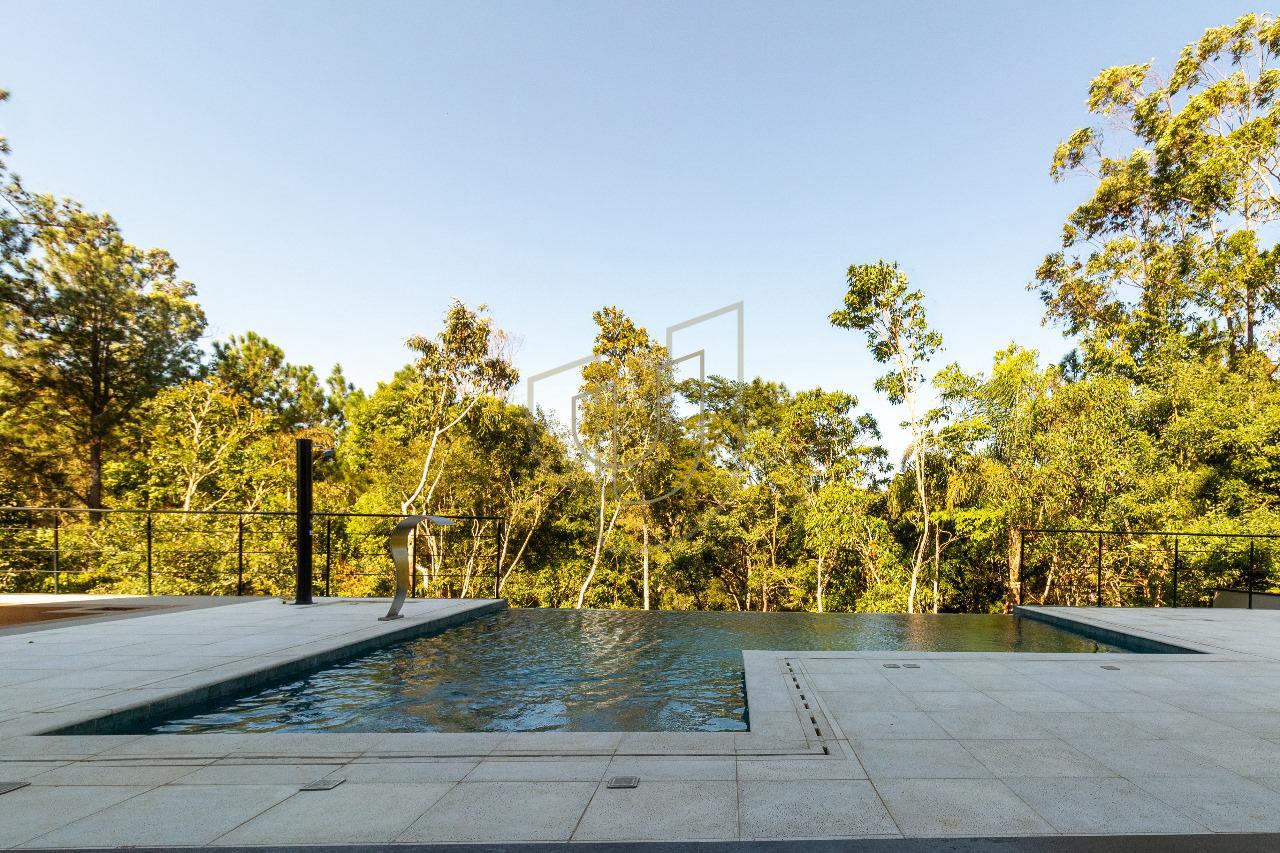 Sobrado sofisticado rec&eacute;m constru&iacute;do no Recanto Santa B&aacute;rbara - Jambeiro/SP  JAMBEIRO - 