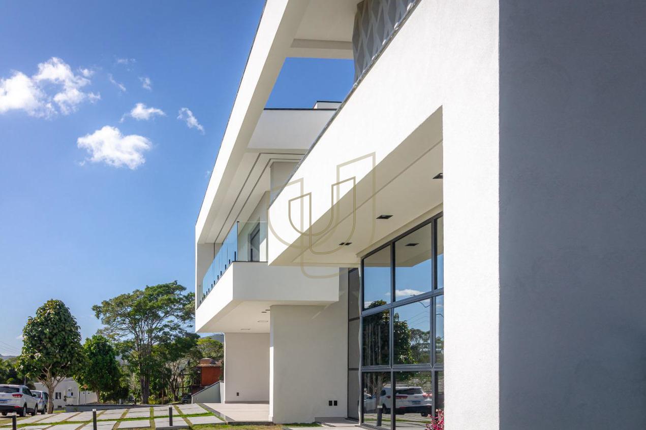 Sobrado sofisticado rec&eacute;m constru&iacute;do no Recanto Santa B&aacute;rbara - Jambeiro/SP  JAMBEIRO - 