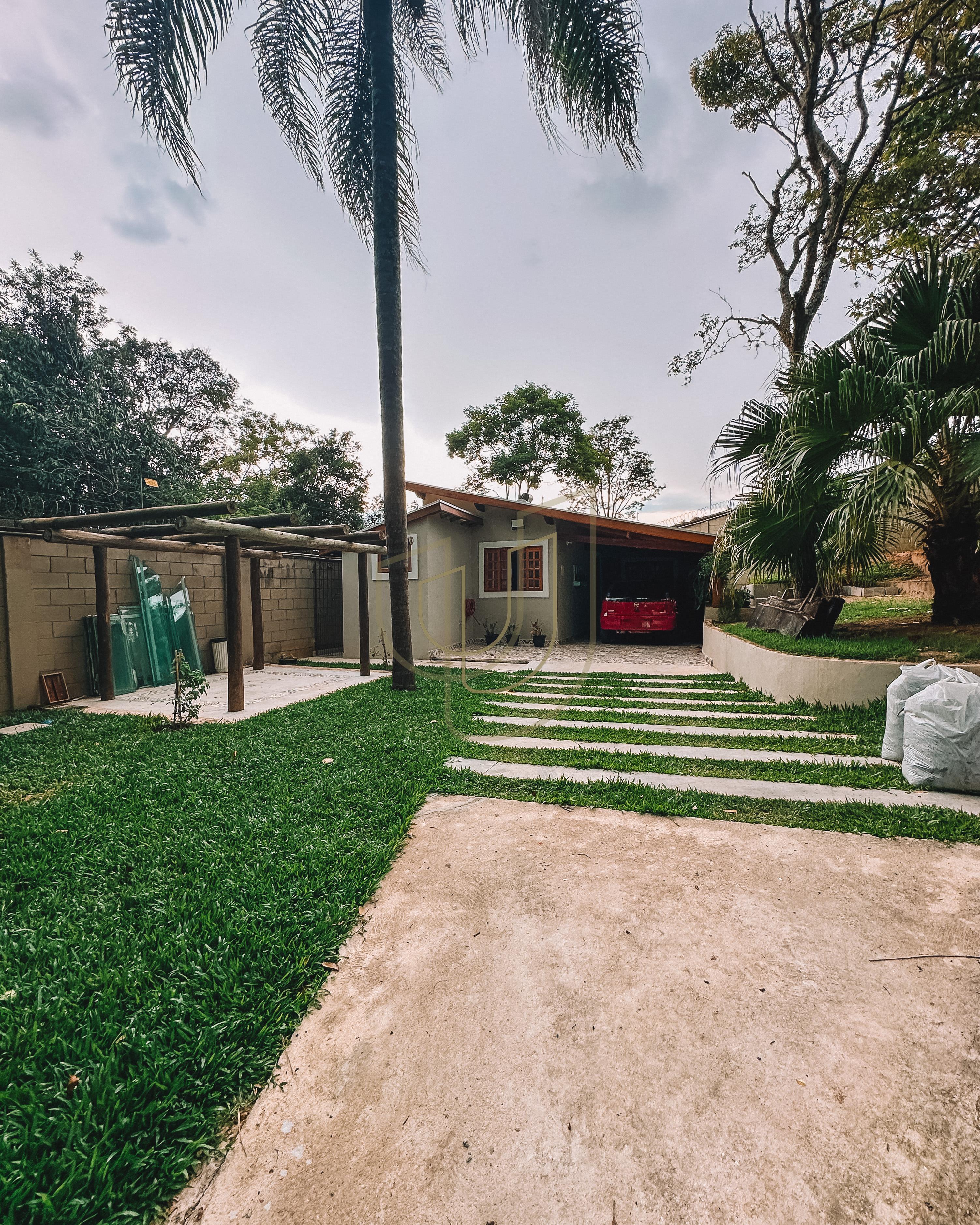 Casa em terreno de 5.000m&sup2; com vista permanente no Quinta das Flores - S&atilde;o Jos&eacute; dos Campos Avenida Alameda das Acácias São José dos Campos - 