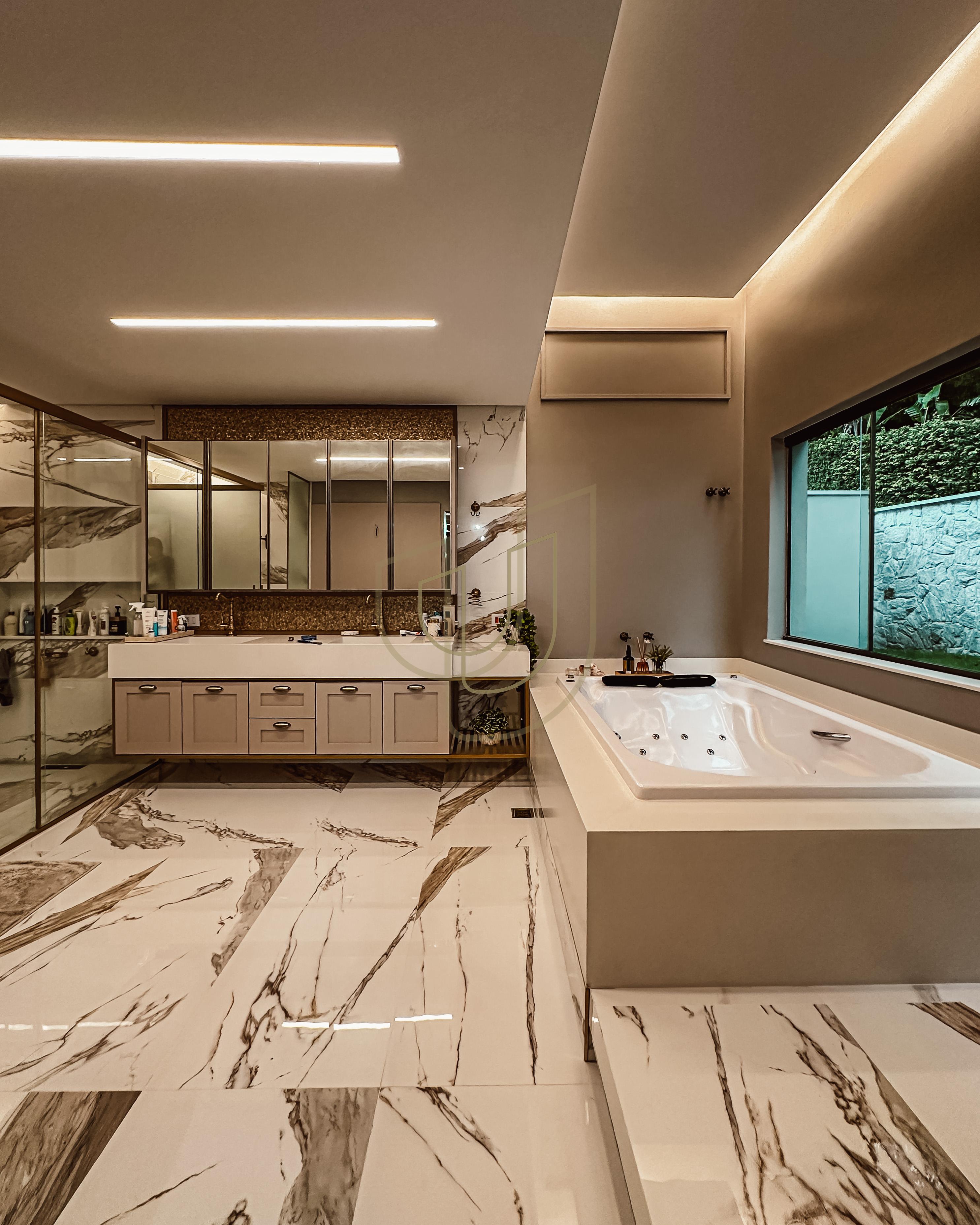 Casa em terreno de 5.000m&sup2; com vista permanente no Quinta das Flores - S&atilde;o Jos&eacute; dos Campos Avenida Alameda das Acácias São José dos Campos - 