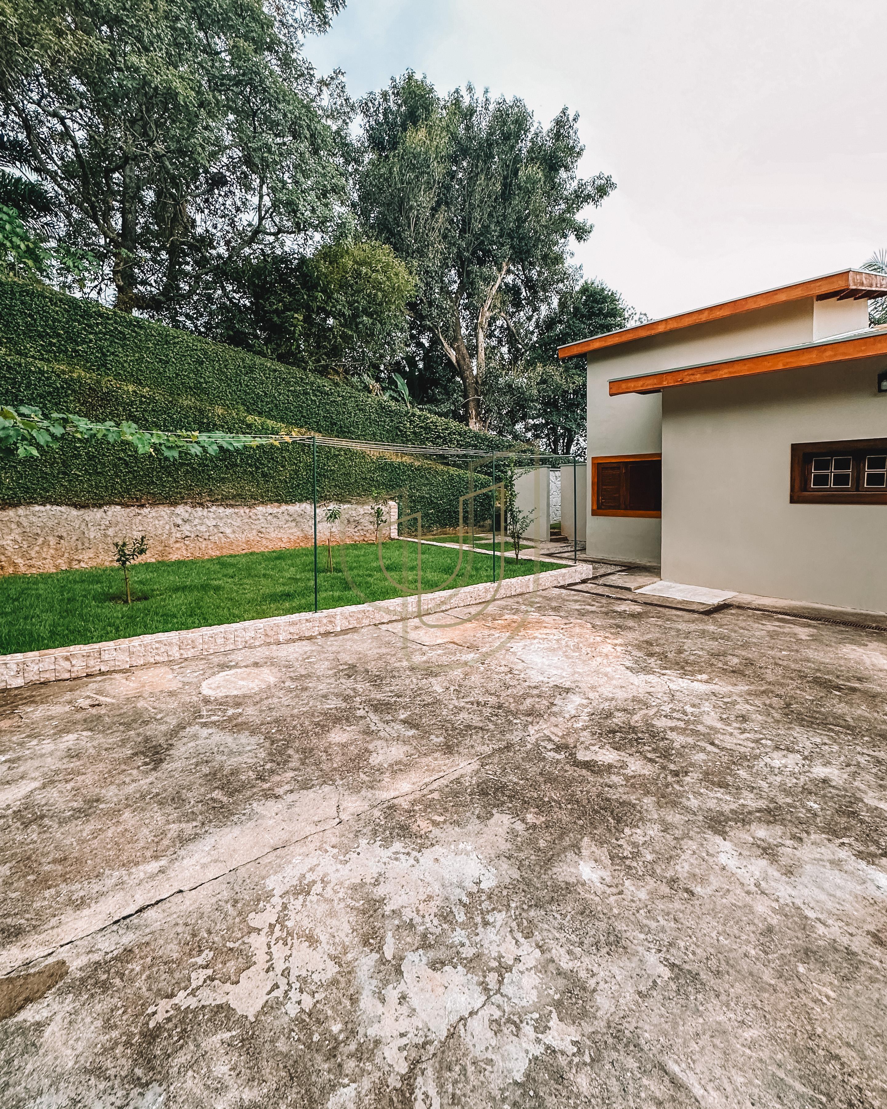 Casa em terreno de 5.000m&sup2; com vista permanente no Quinta das Flores - S&atilde;o Jos&eacute; dos Campos Avenida Alameda das Acácias São José dos Campos - 