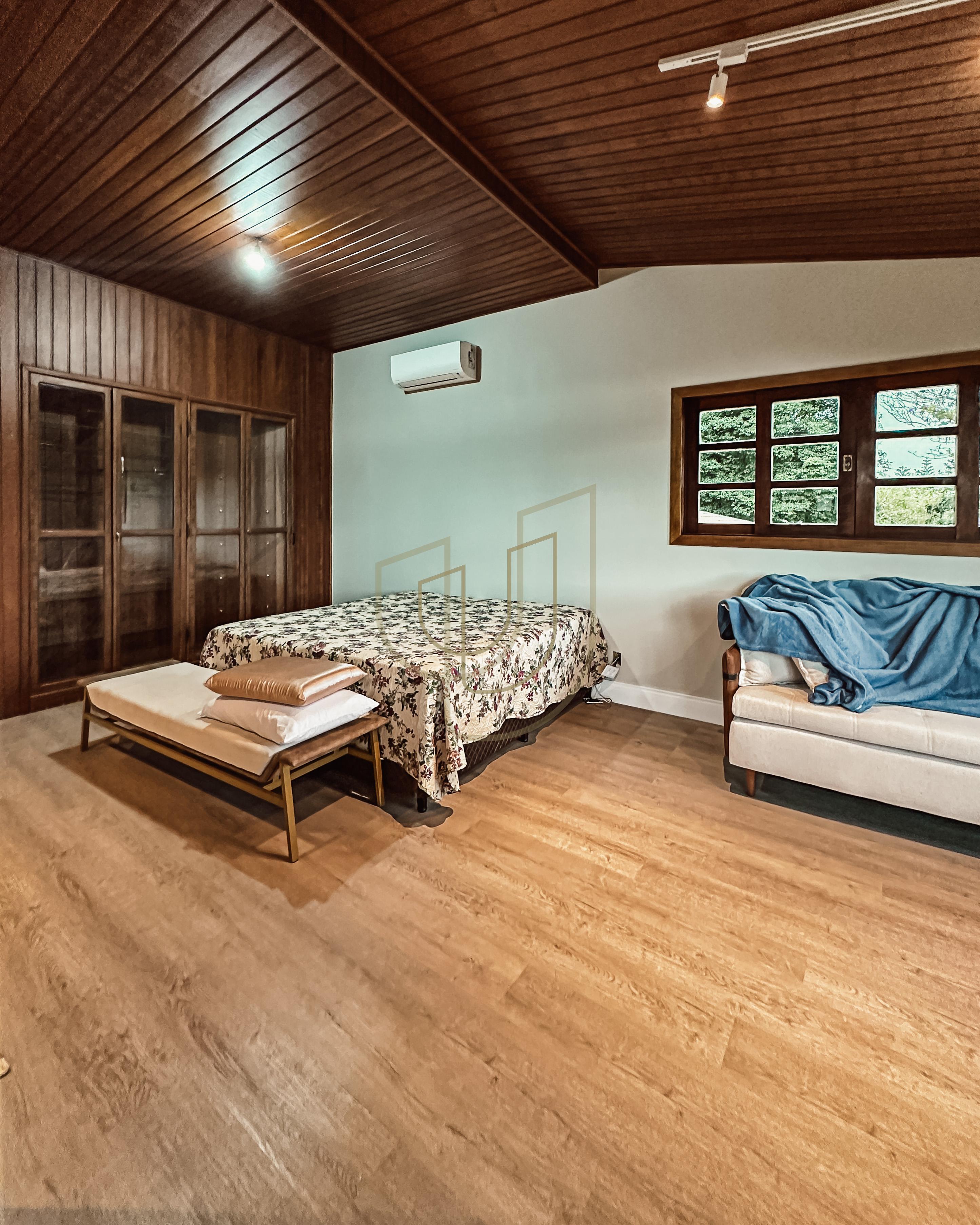 Casa em terreno de 5.000m&sup2; com vista permanente no Quinta das Flores - S&atilde;o Jos&eacute; dos Campos Avenida Alameda das Acácias São José dos Campos - 