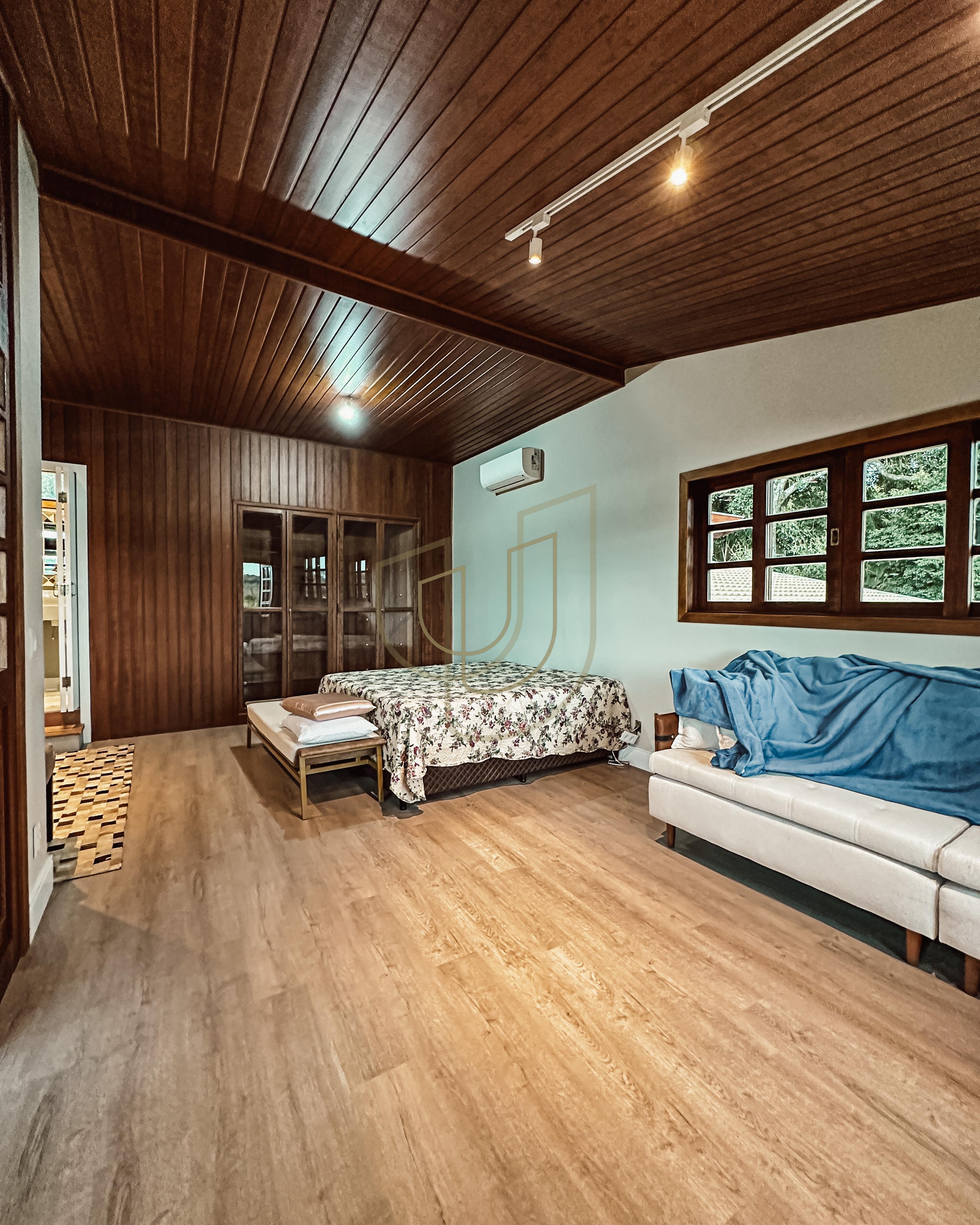 Casa em terreno de 5.000m&sup2; com vista permanente no Quinta das Flores - S&atilde;o Jos&eacute; dos Campos Avenida Alameda das Acácias São José dos Campos - 