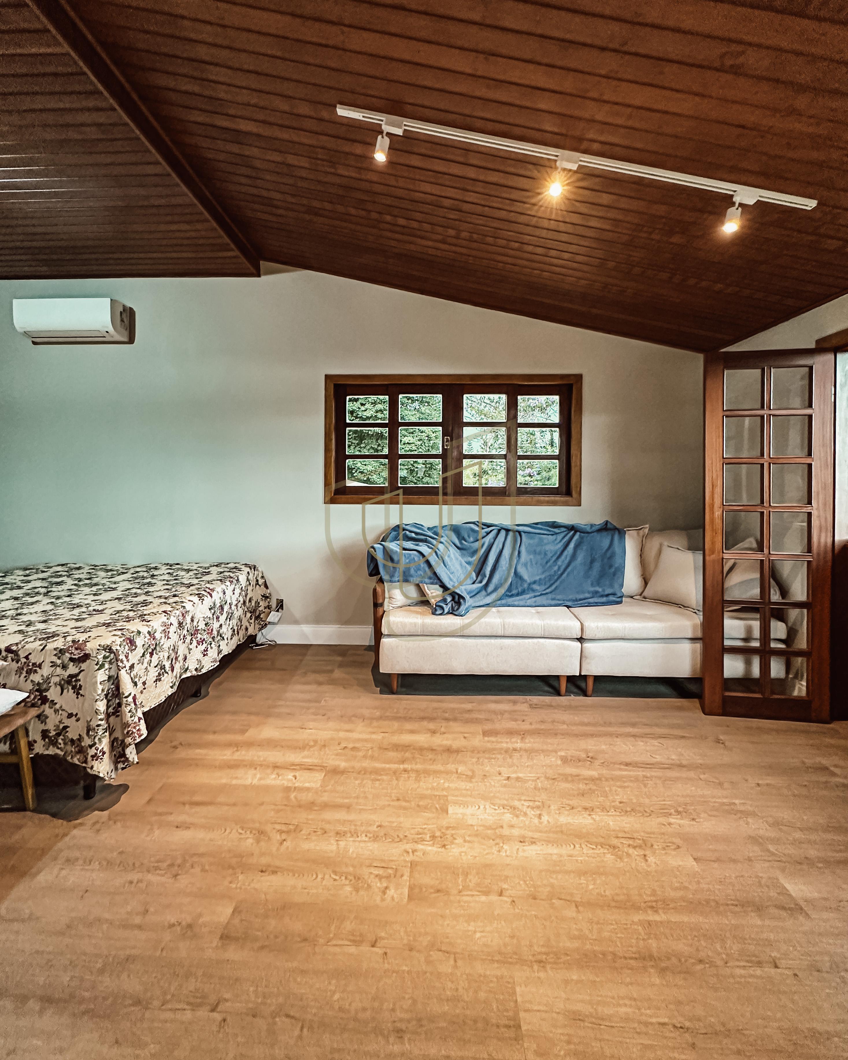 Casa em terreno de 5.000m&sup2; com vista permanente no Quinta das Flores - S&atilde;o Jos&eacute; dos Campos Avenida Alameda das Acácias São José dos Campos - 