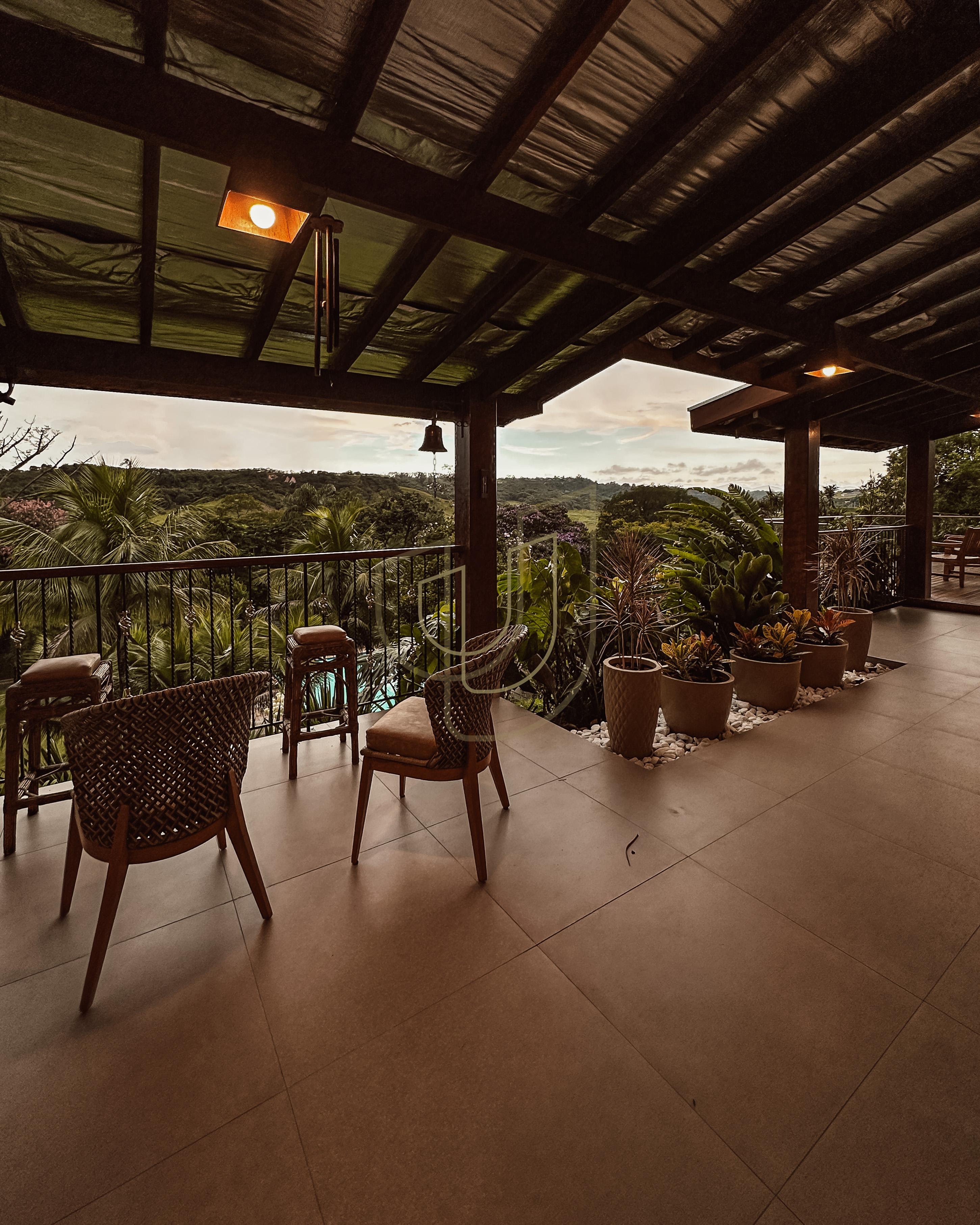 Casa em terreno de 5.000m&sup2; com vista permanente no Quinta das Flores - S&atilde;o Jos&eacute; dos Campos Avenida Alameda das Acácias São José dos Campos - 