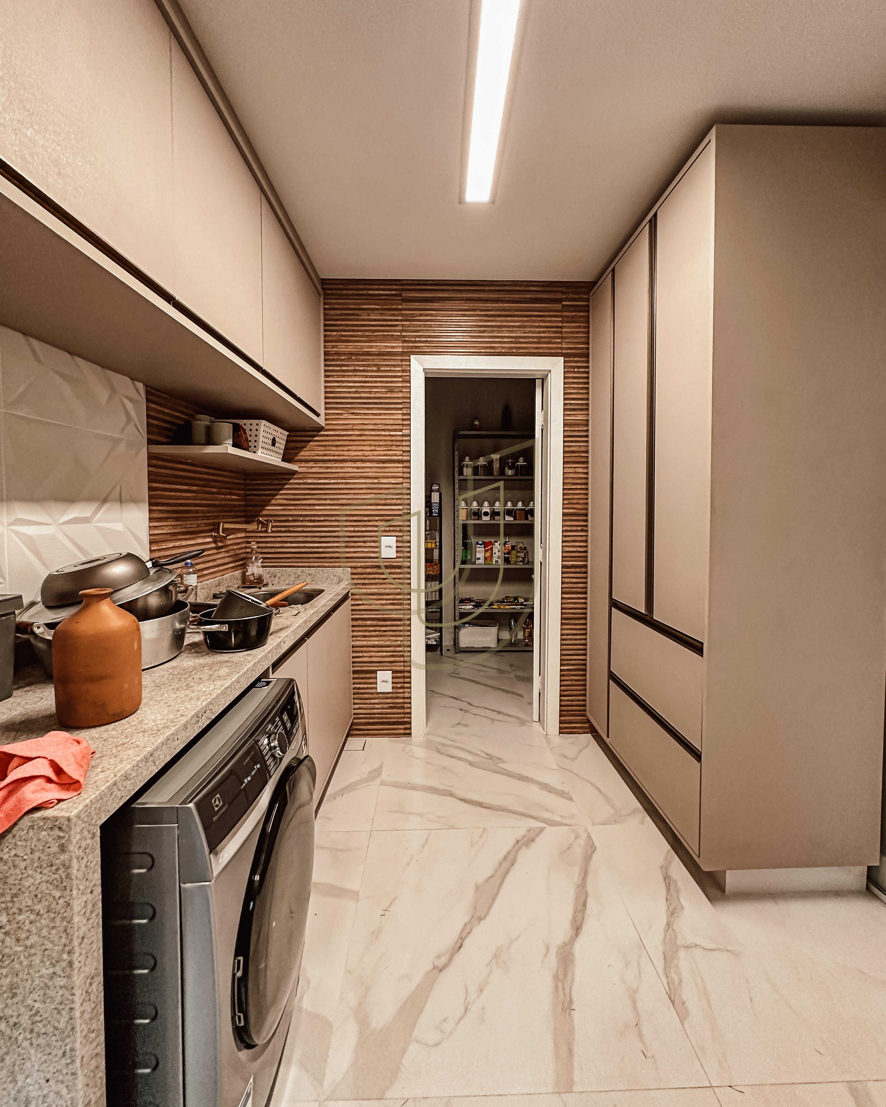 Casa em terreno de 5.000m&sup2; com vista permanente no Quinta das Flores - S&atilde;o Jos&eacute; dos Campos Avenida Alameda das Acácias São José dos Campos - 