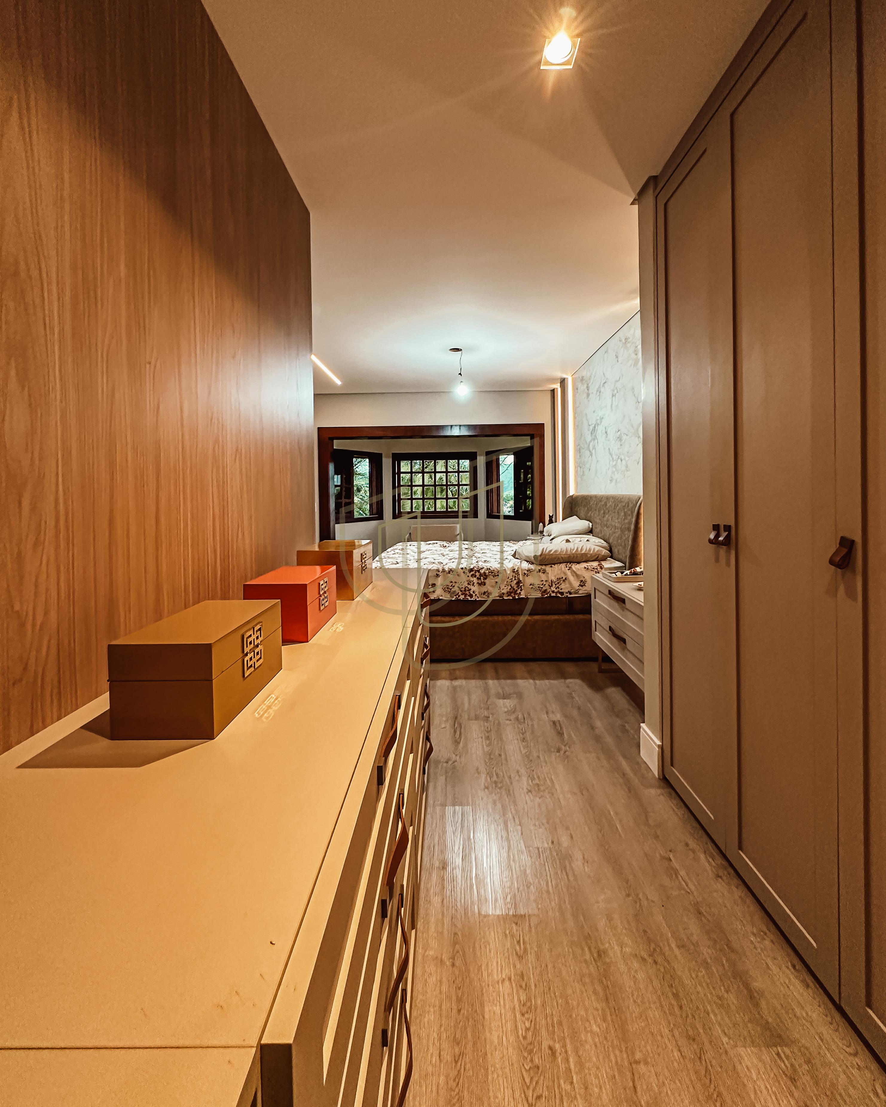 Casa em terreno de 5.000m&sup2; com vista permanente no Quinta das Flores - S&atilde;o Jos&eacute; dos Campos Avenida Alameda das Acácias São José dos Campos - 