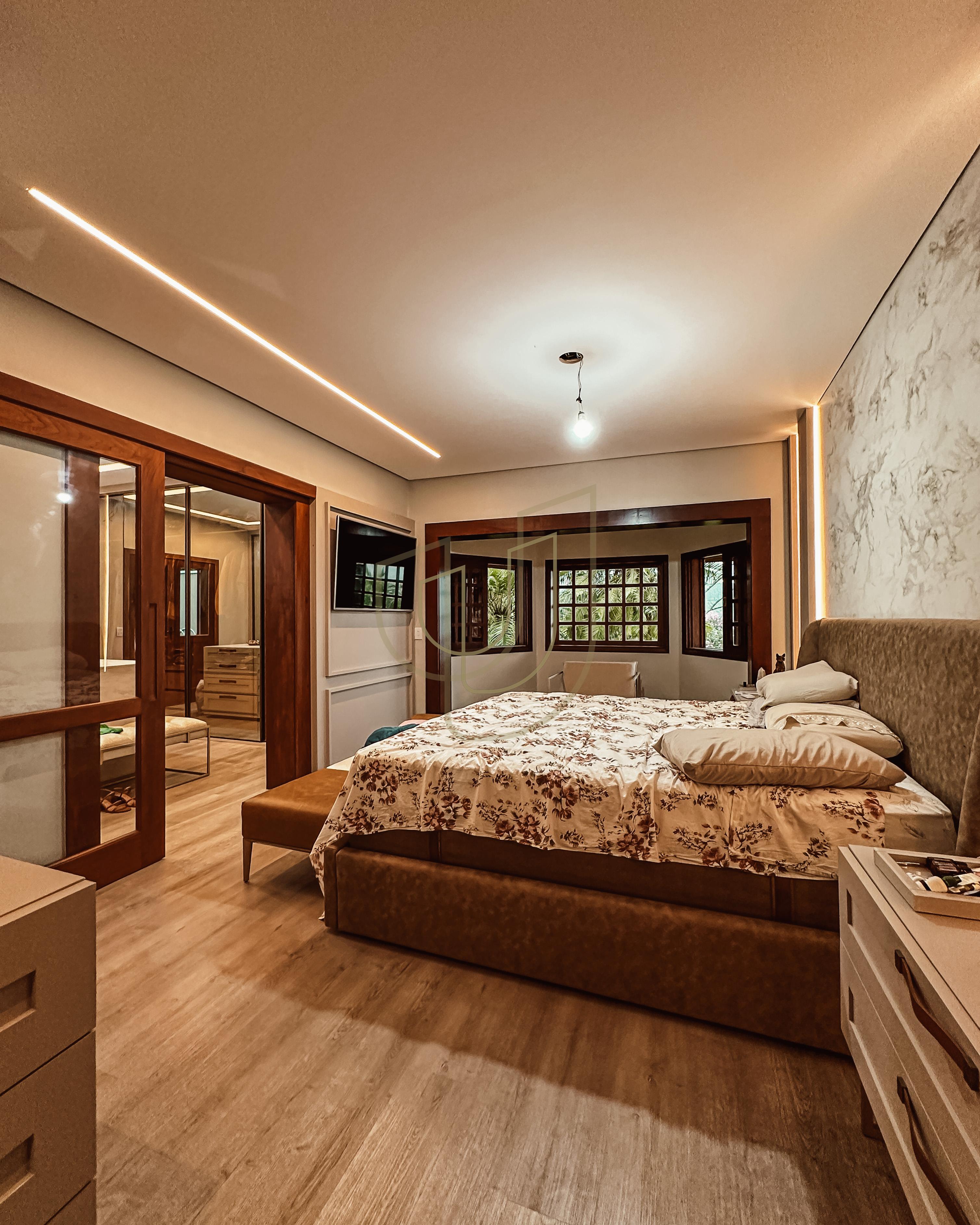 Casa em terreno de 5.000m&sup2; com vista permanente no Quinta das Flores - S&atilde;o Jos&eacute; dos Campos Avenida Alameda das Acácias São José dos Campos - 