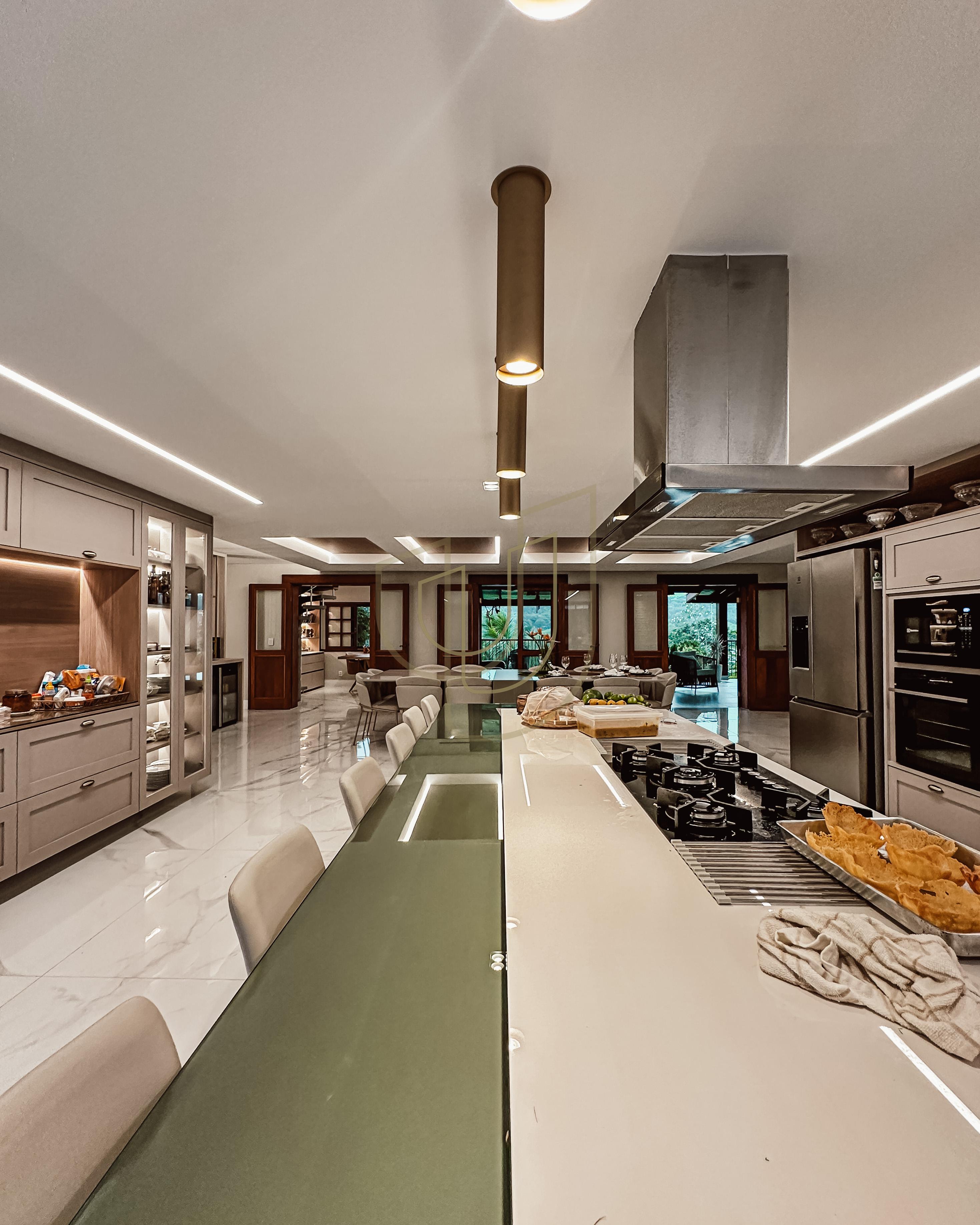 Casa em terreno de 5.000m&sup2; com vista permanente no Quinta das Flores - S&atilde;o Jos&eacute; dos Campos Avenida Alameda das Acácias São José dos Campos - 