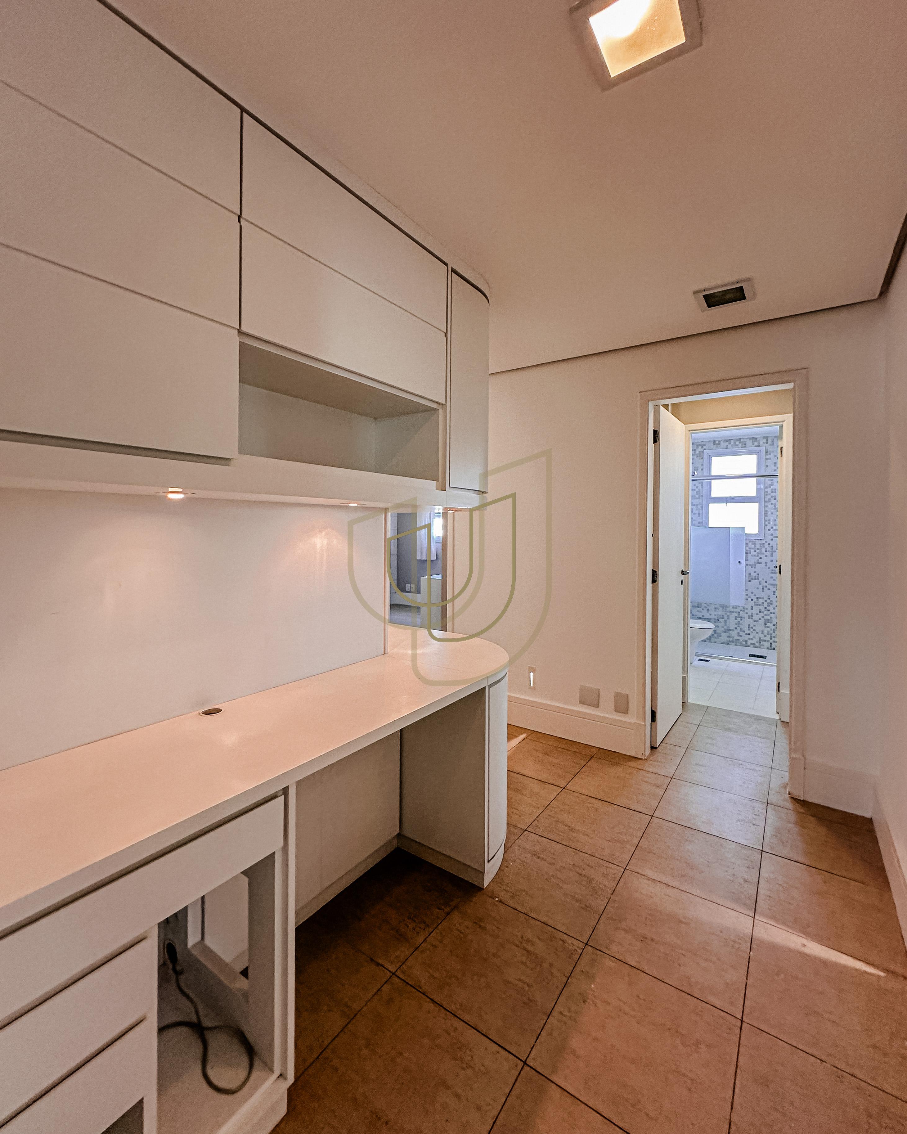 Apartamento de 233m&sup2; em localiza&ccedil;&atilde;o privilegiada com 4 Su&iacute;tes em S&atilde;o Jos&eacute; dos Campos/SP Rua Afonso César de Siqueira São José dos Campos - 