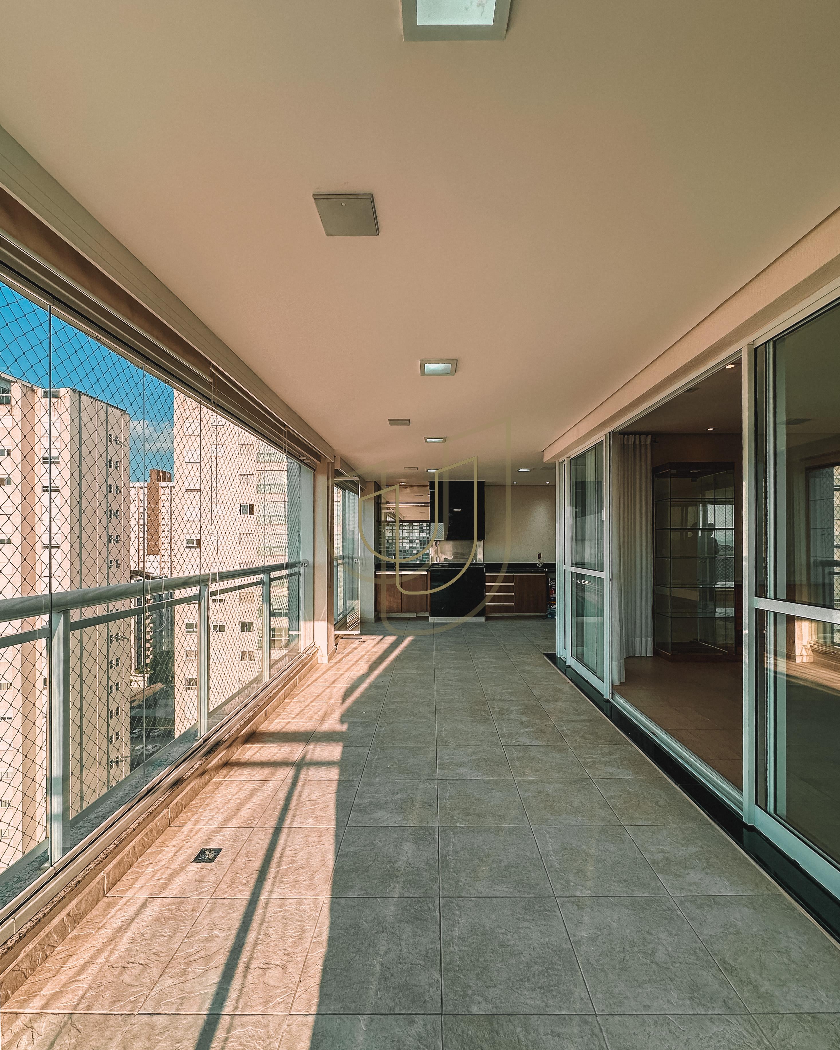 Apartamento de 233m&sup2; em localiza&ccedil;&atilde;o privilegiada com 4 Su&iacute;tes em S&atilde;o Jos&eacute; dos Campos/SP Rua Afonso César de Siqueira São José dos Campos - 