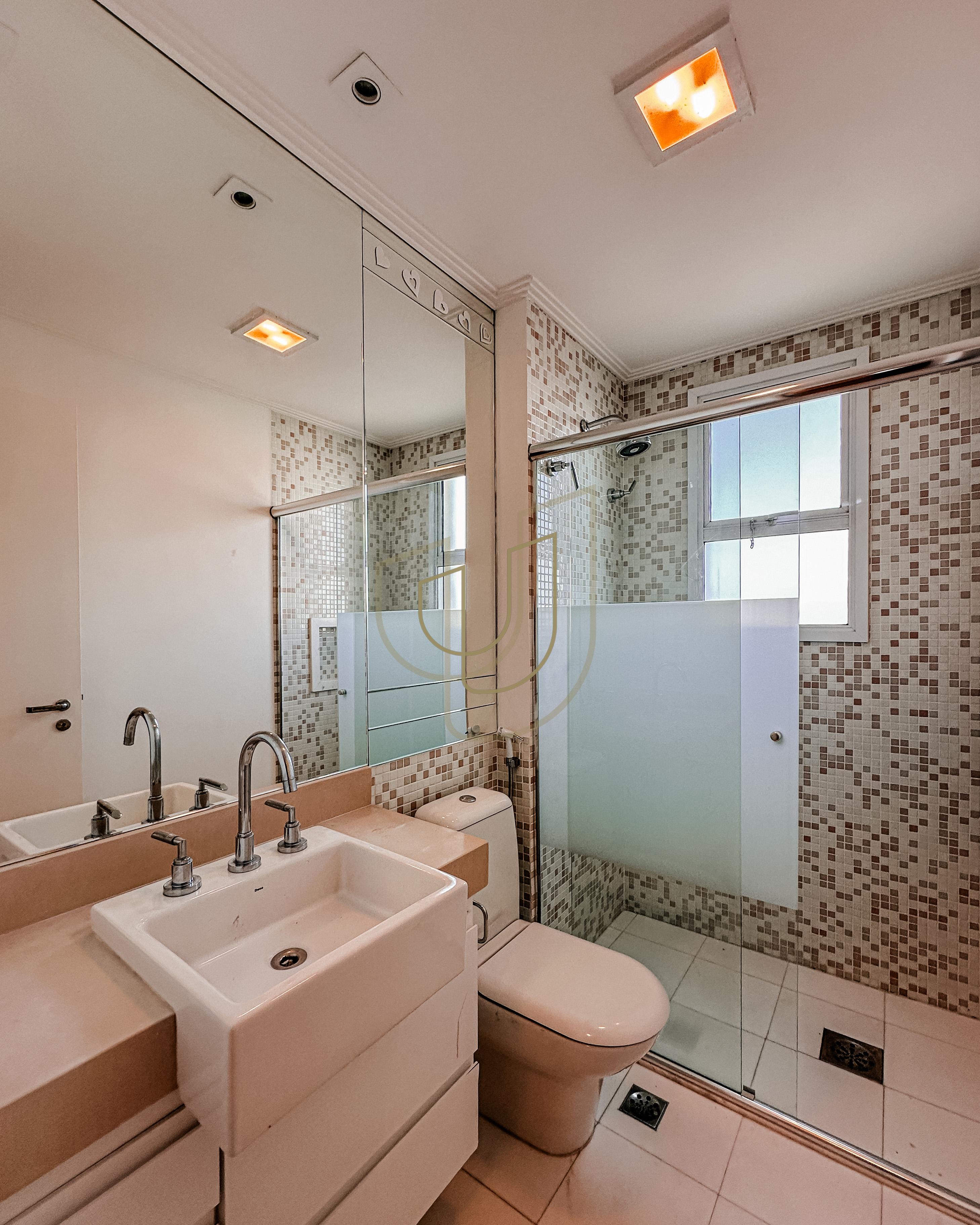 Apartamento de 233m&sup2; em localiza&ccedil;&atilde;o privilegiada com 4 Su&iacute;tes em S&atilde;o Jos&eacute; dos Campos/SP Rua Afonso César de Siqueira São José dos Campos - 