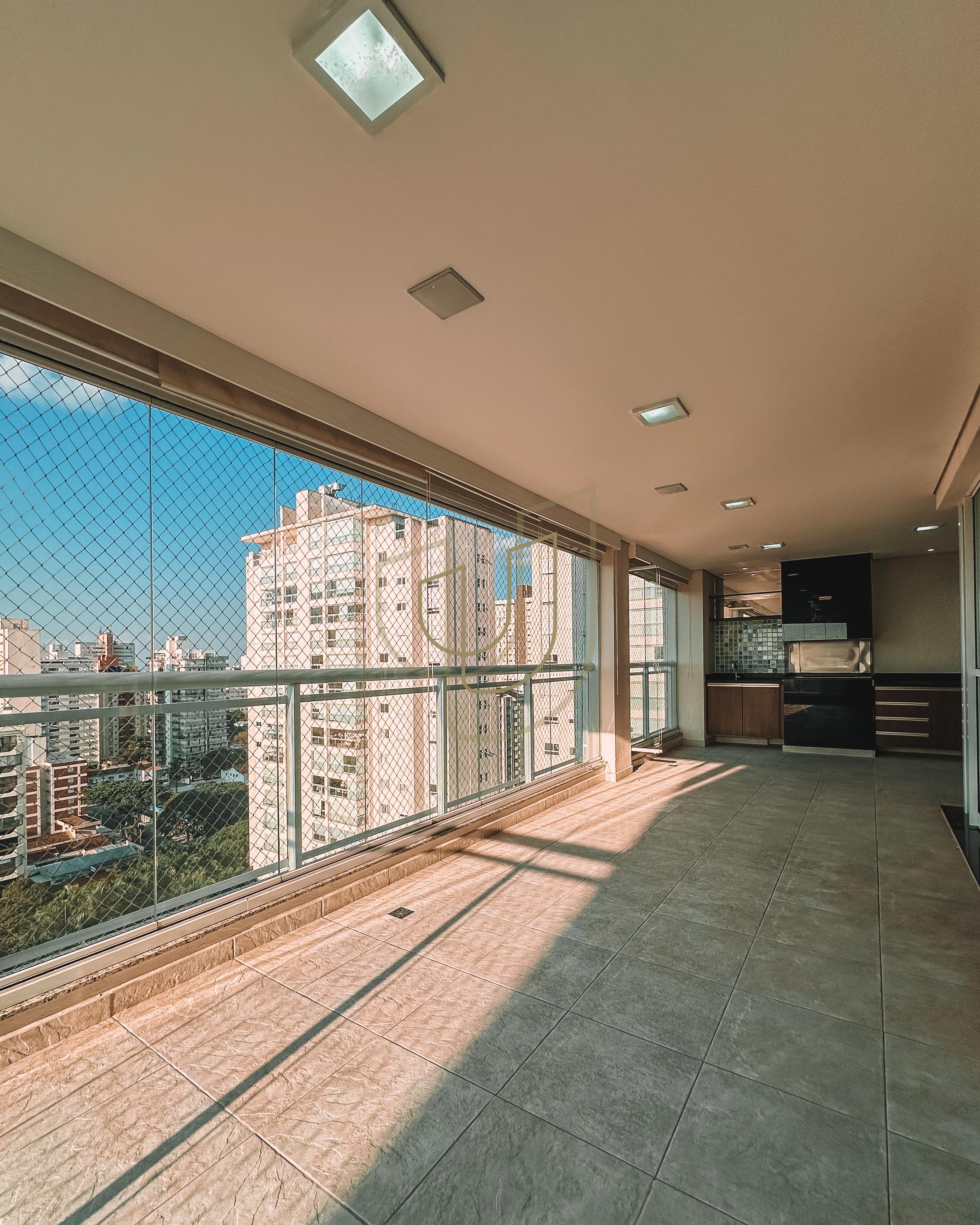 Apartamento de 233m&sup2; em localiza&ccedil;&atilde;o privilegiada com 4 Su&iacute;tes em S&atilde;o Jos&eacute; dos Campos/SP Rua Afonso César de Siqueira São José dos Campos - 