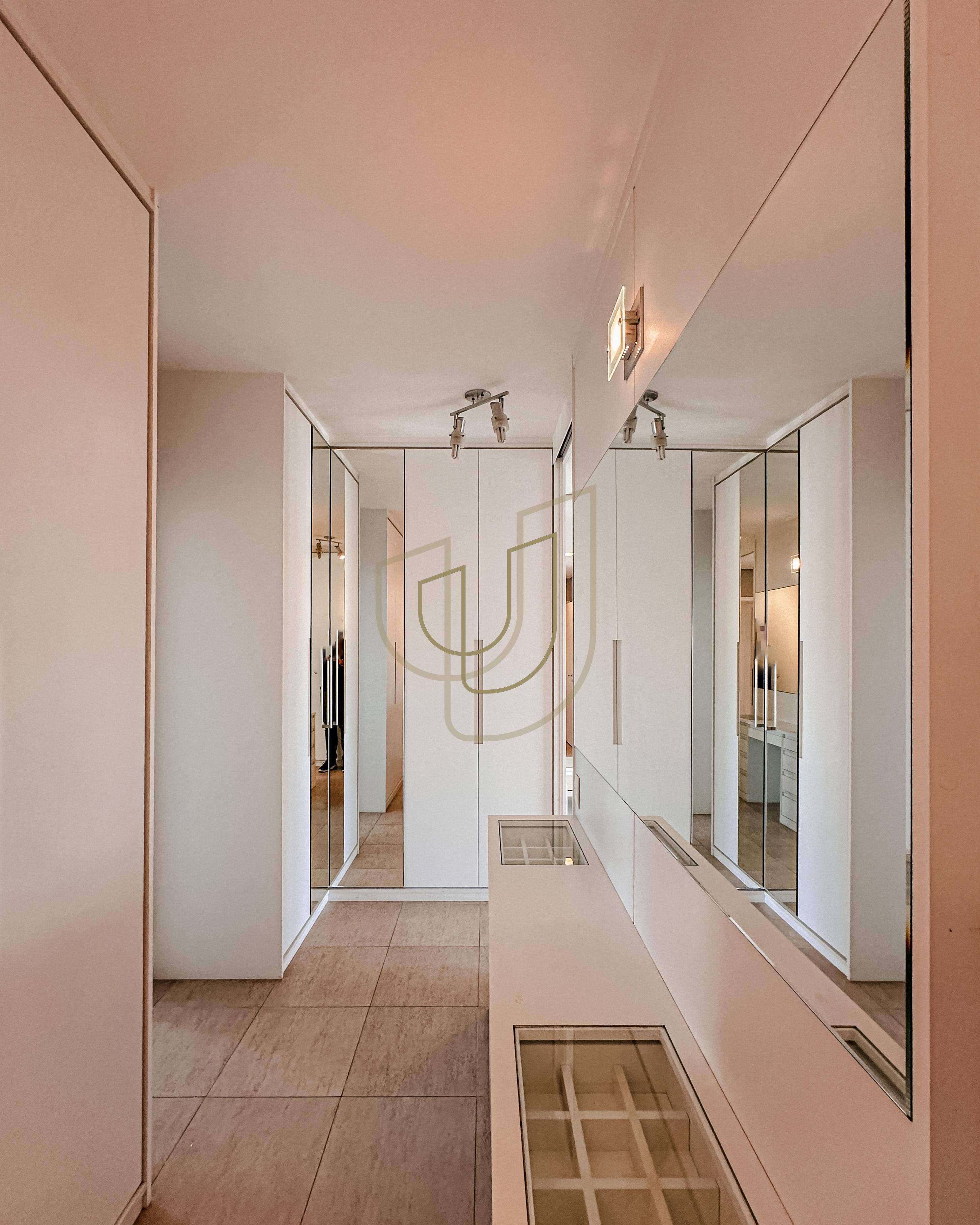 Apartamento de 233m&sup2; em localiza&ccedil;&atilde;o privilegiada com 4 Su&iacute;tes em S&atilde;o Jos&eacute; dos Campos/SP Rua Afonso César de Siqueira São José dos Campos - 