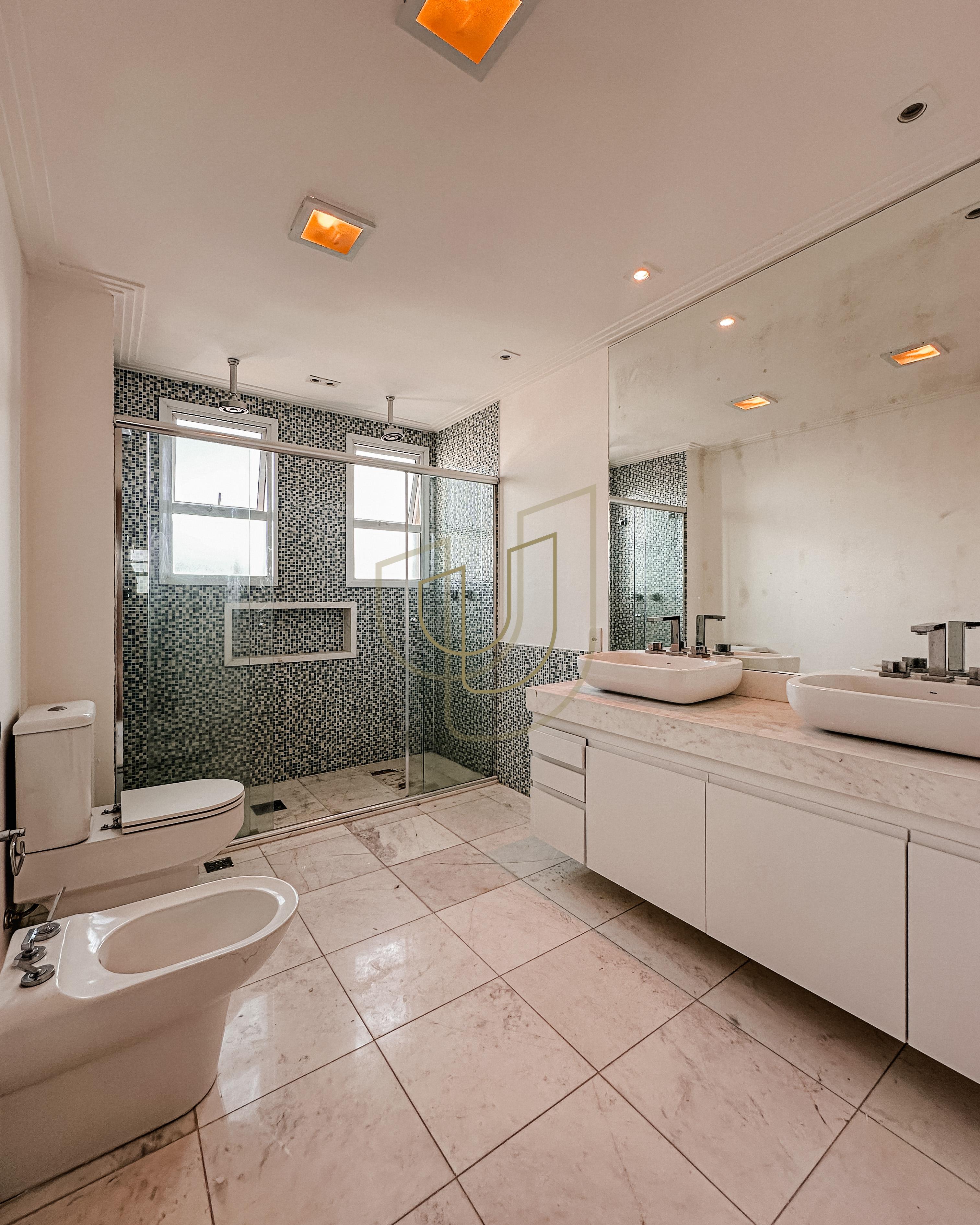 Apartamento de 233m&sup2; em localiza&ccedil;&atilde;o privilegiada com 4 Su&iacute;tes em S&atilde;o Jos&eacute; dos Campos/SP Rua Afonso César de Siqueira São José dos Campos - 