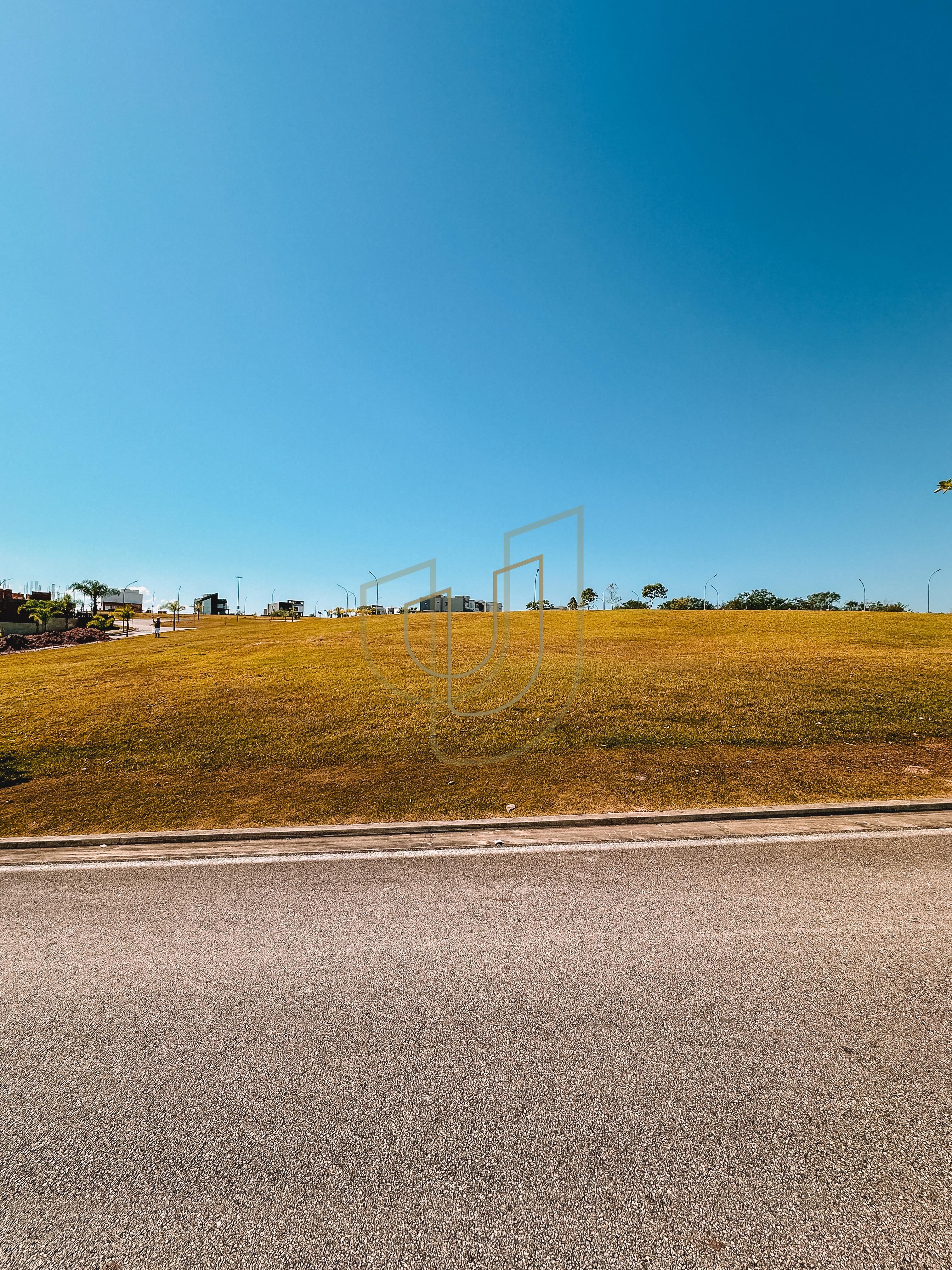 Terreno de 547m&sup2; no condom&iacute;nio Alphaville I - S&atilde;o Jos&eacute; dos Campos/SP  São José dos Campos - 