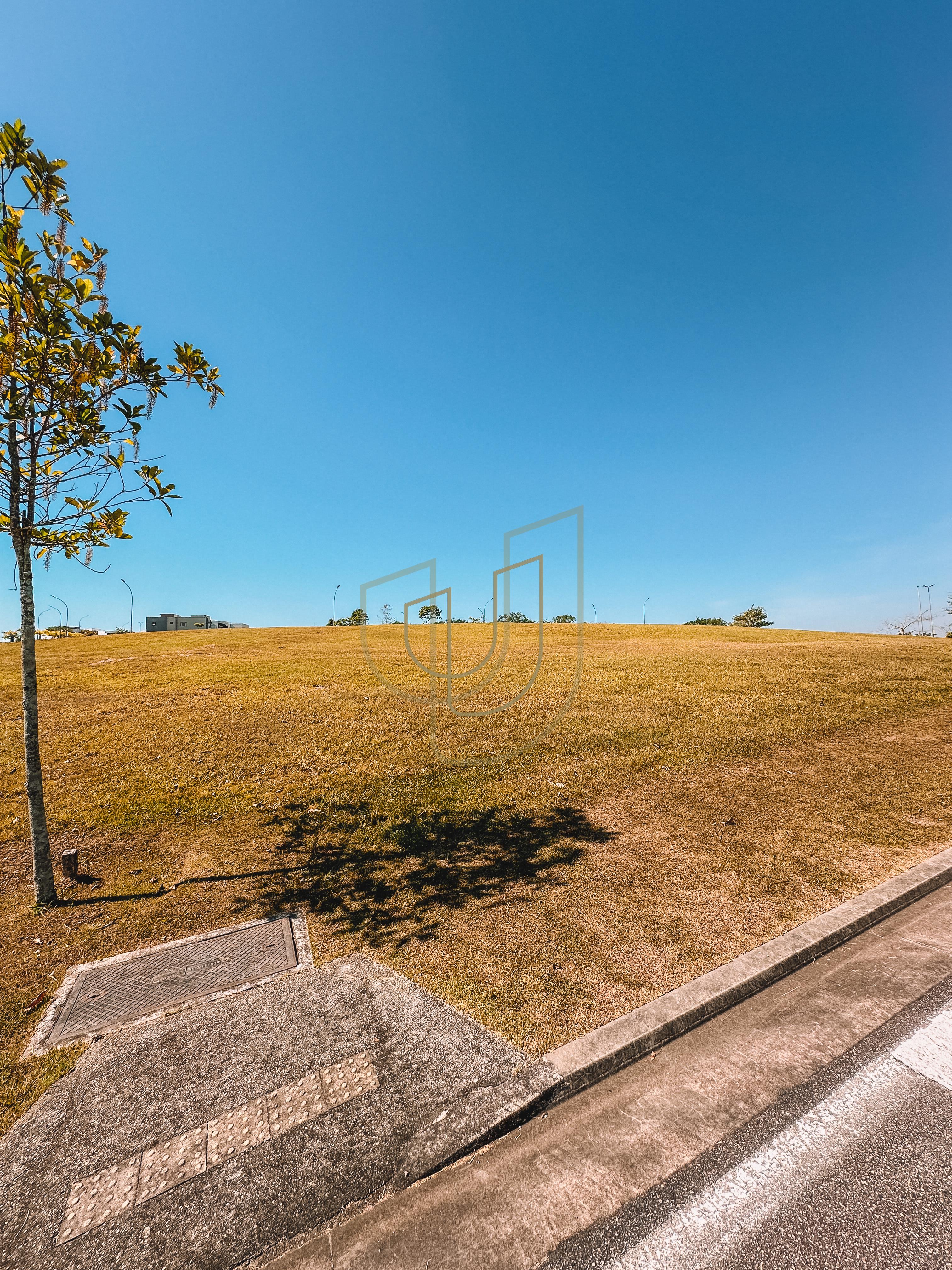 Terreno de 547m&sup2; no condom&iacute;nio Alphaville I - S&atilde;o Jos&eacute; dos Campos/SP  São José dos Campos - 