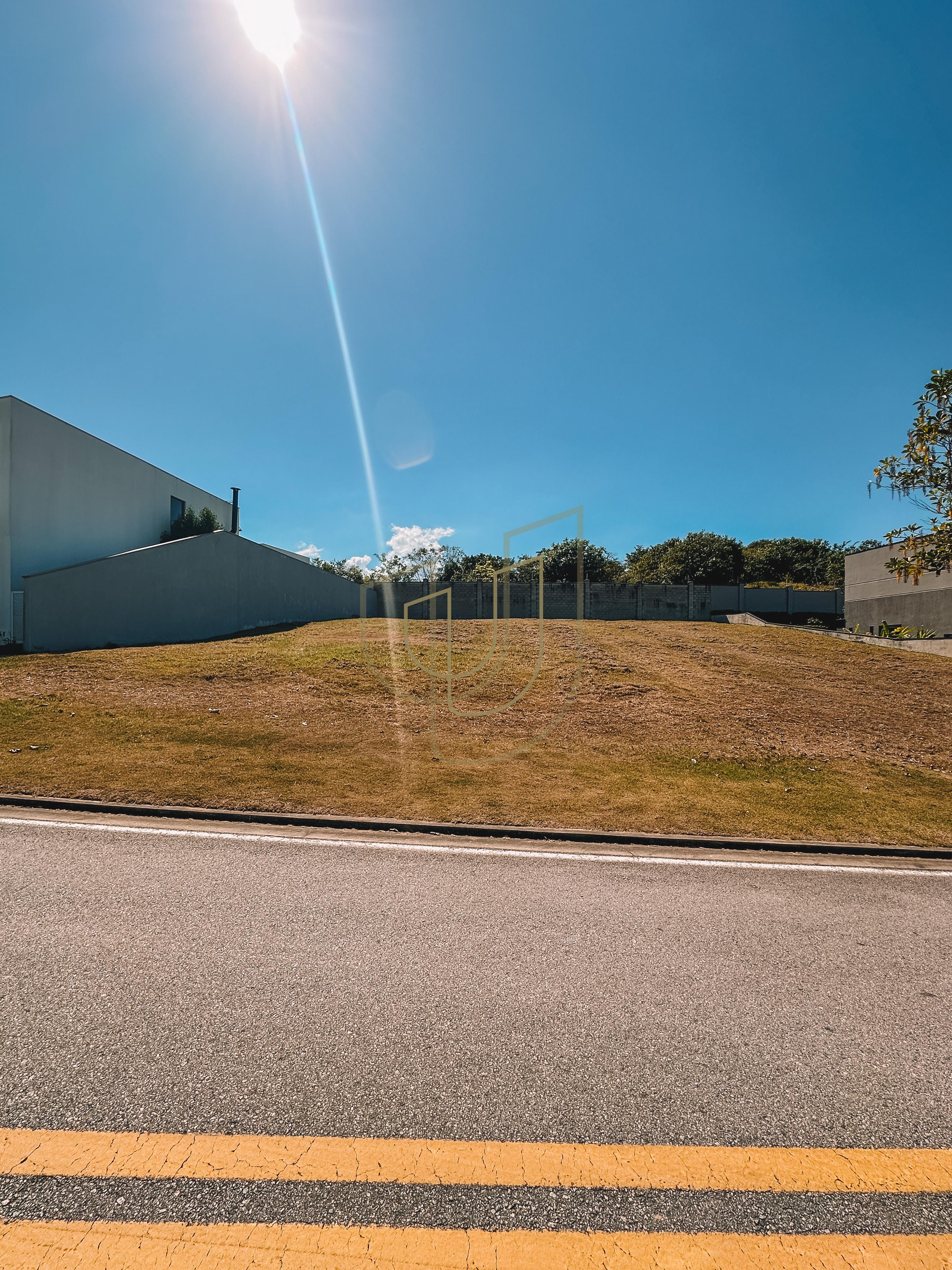 Terreno de 634m&sup2; no condom&iacute;nio Alphaville II - S&atilde;o Jos&eacute; dos Campos/SP  São José dos Campos - 
