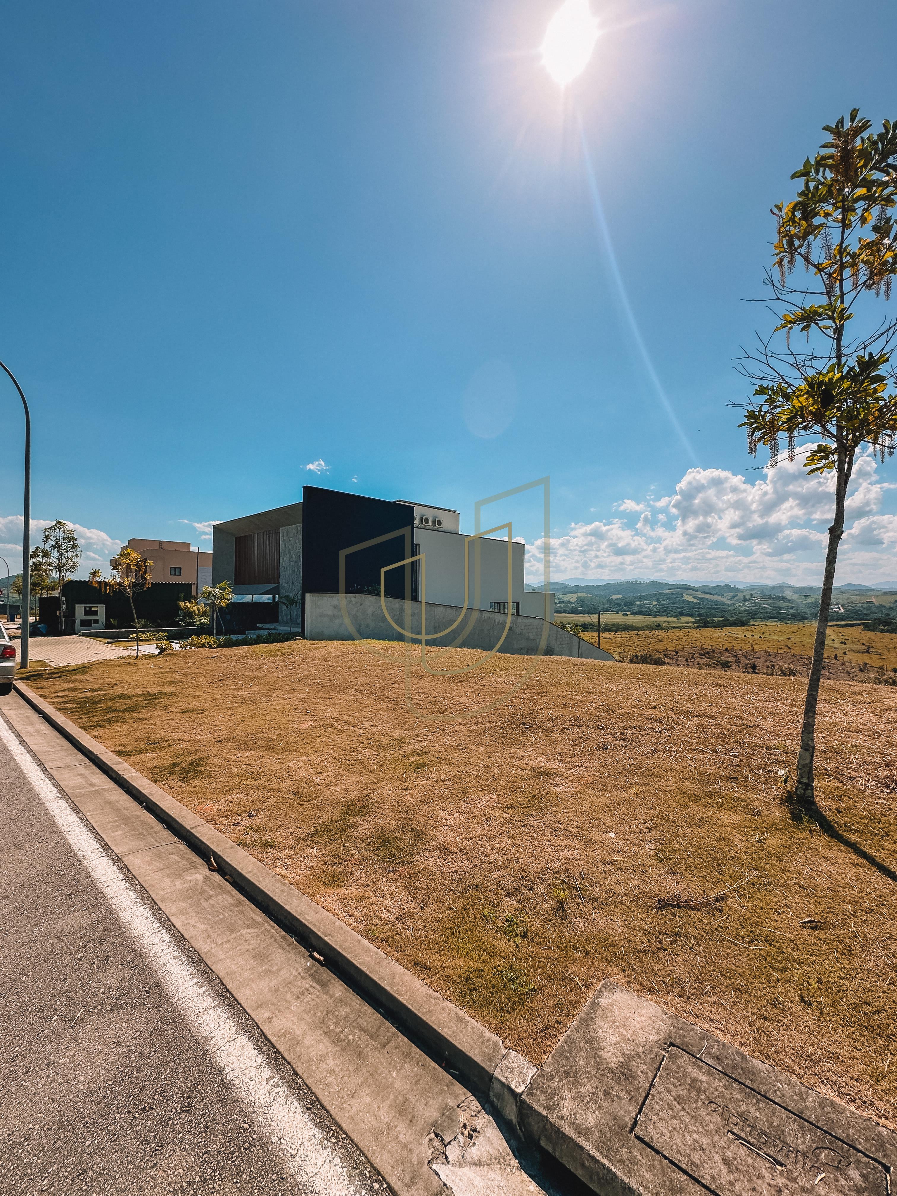 Terreno de 514m&sup2; no condom&iacute;nio Alphaville II - S&atilde;o Jos&eacute; dos Campos/SP  São José dos Campos - 