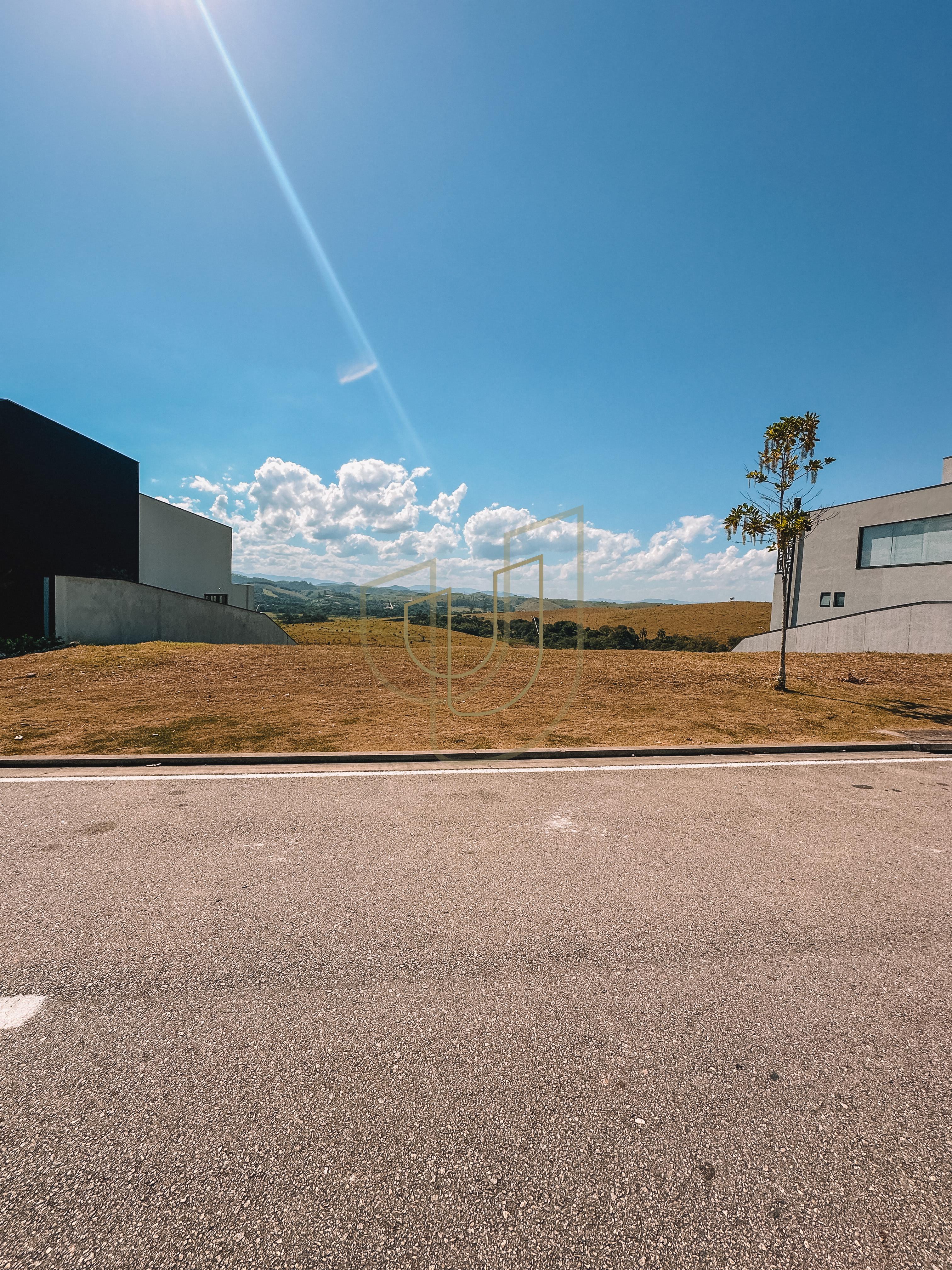Terreno de 514m&sup2; no condom&iacute;nio Alphaville II - S&atilde;o Jos&eacute; dos Campos/SP  São José dos Campos - 