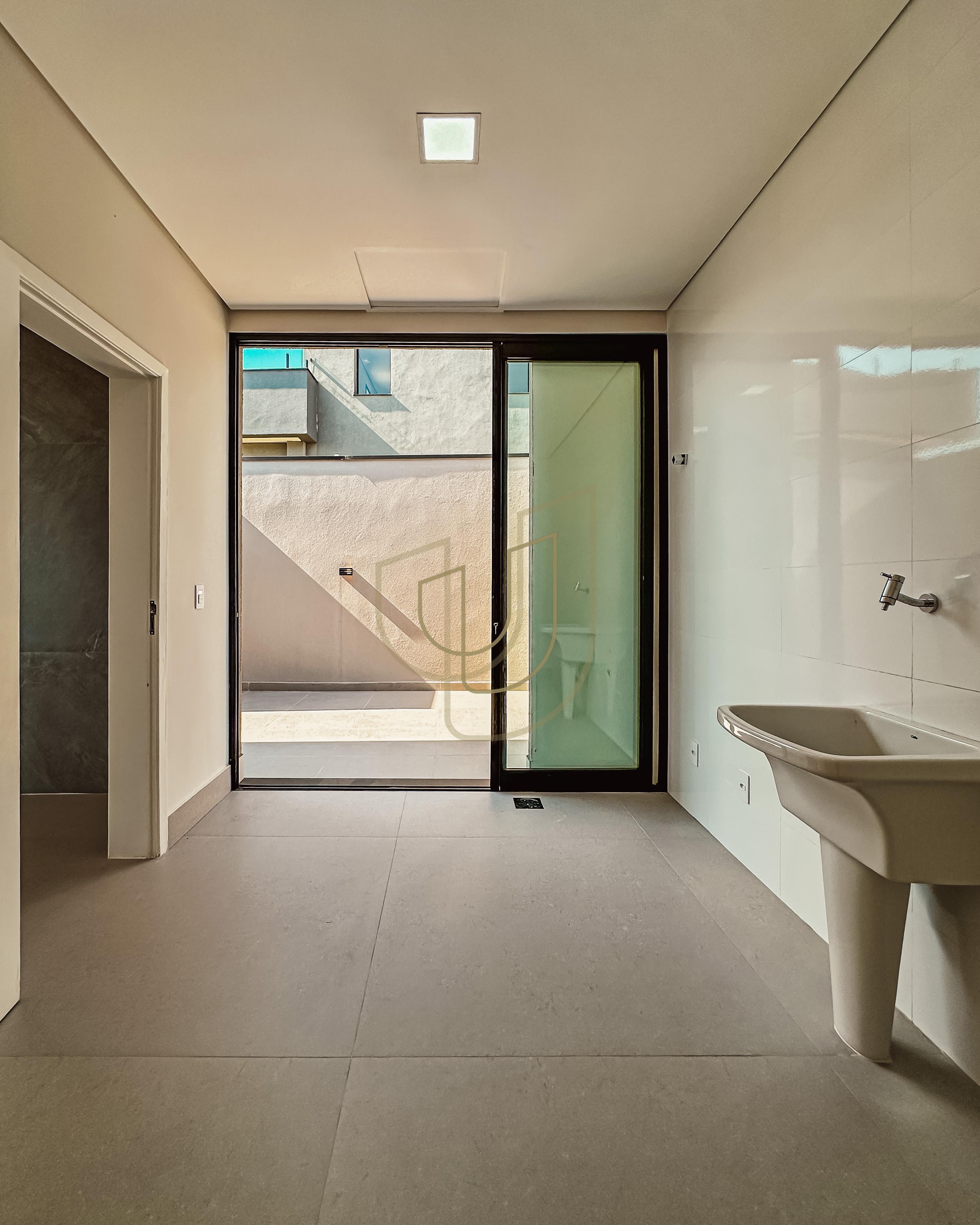 Mans&atilde;o de luxo com projeto contempor&acirc;neo com 4 su&iacute;tes em Urbanova - S&atilde;o Jos&eacute; dos Campos/SP  São José dos Campos - 