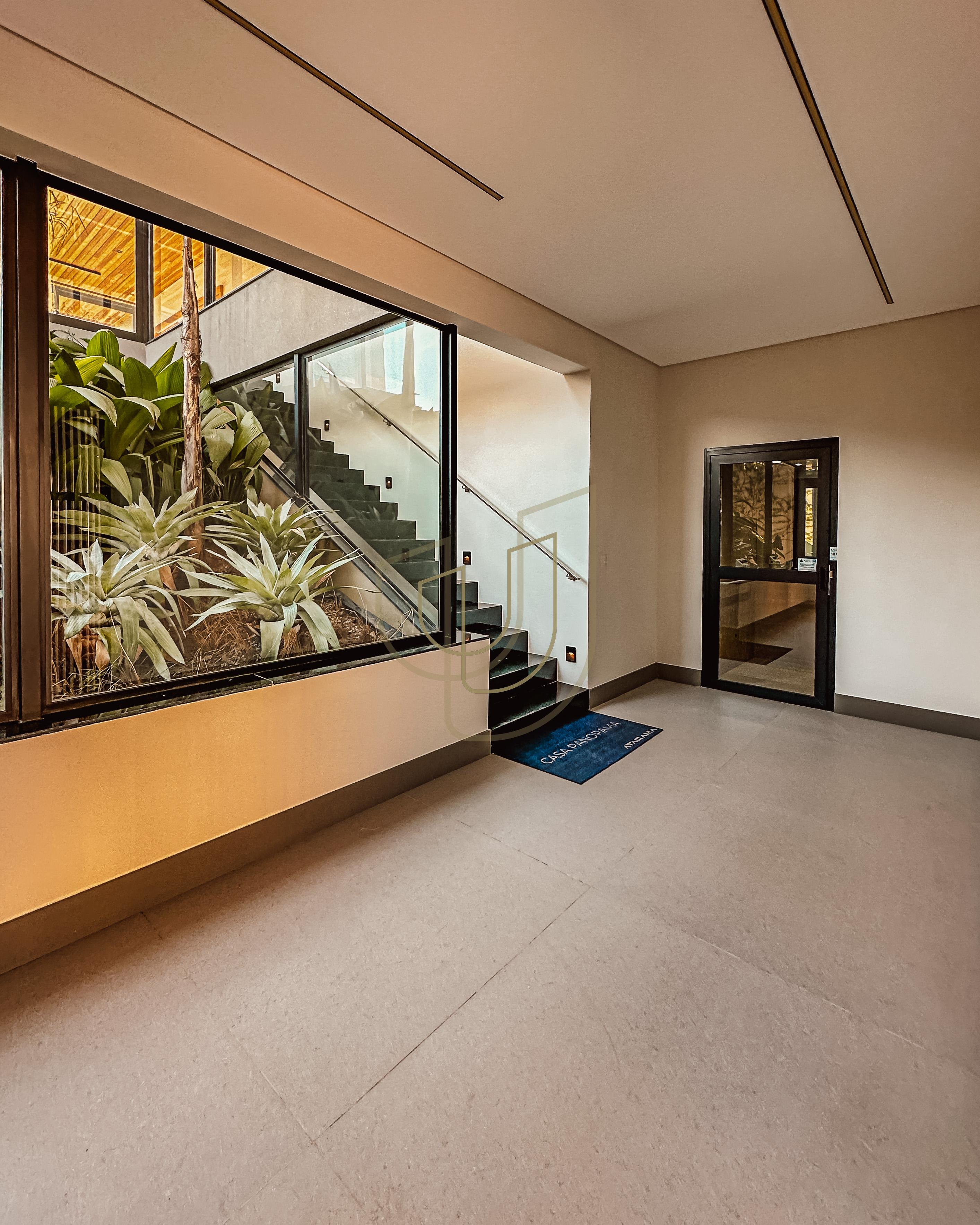 Mans&atilde;o de luxo com projeto contempor&acirc;neo com 4 su&iacute;tes em Urbanova - S&atilde;o Jos&eacute; dos Campos/SP  São José dos Campos - 