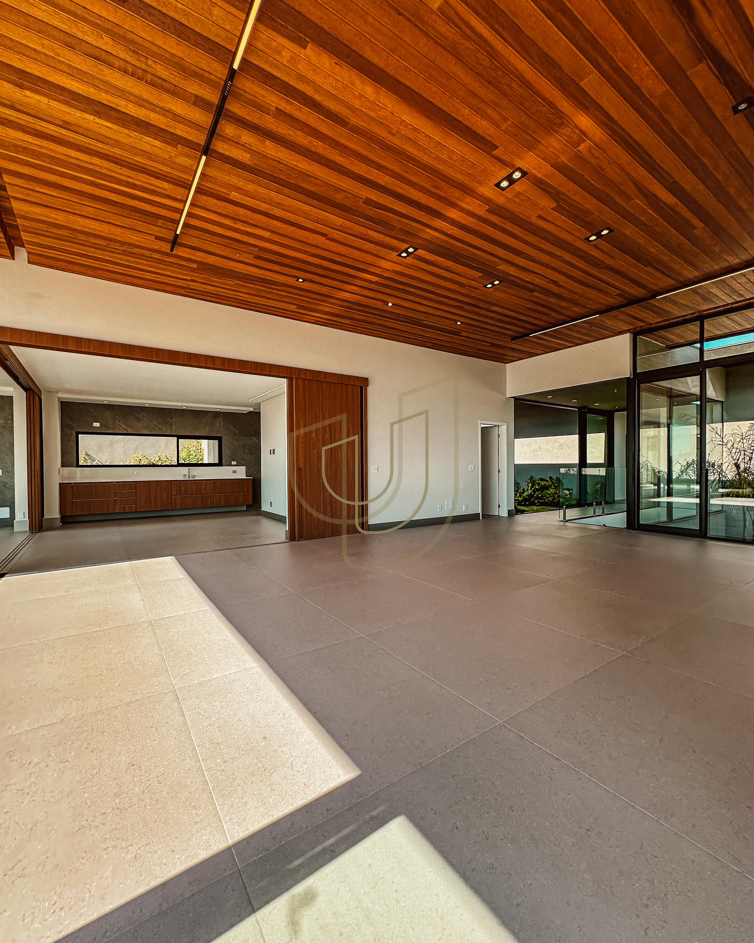 Mans&atilde;o de luxo com projeto contempor&acirc;neo com 4 su&iacute;tes em Urbanova - S&atilde;o Jos&eacute; dos Campos/SP  São José dos Campos - 