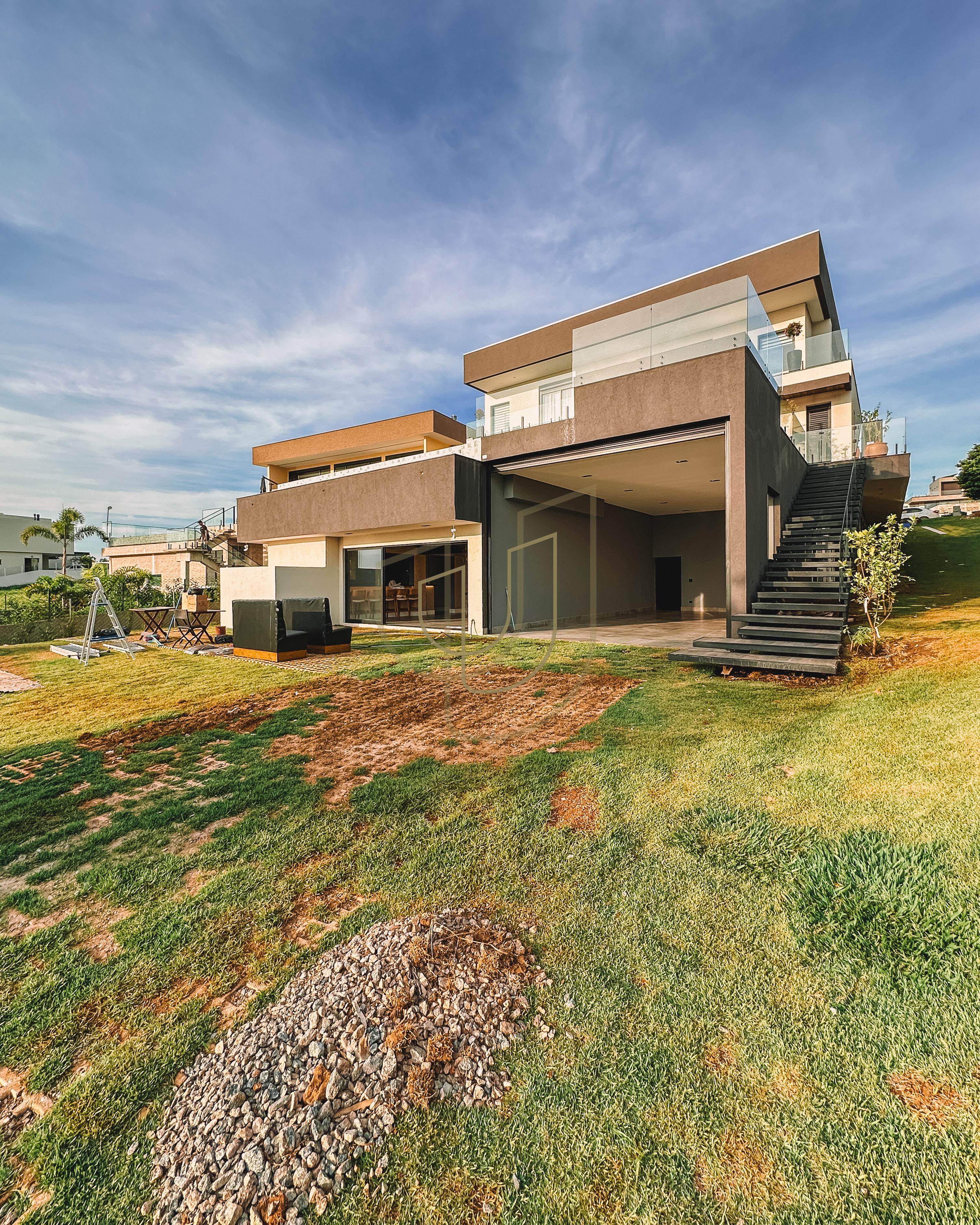 Mans&atilde;o de luxo e P&eacute; na &Aacute;gua com 10 Su&iacute;tes em Porto Laranjeiras - Piracaia/SP  Piracaia - 