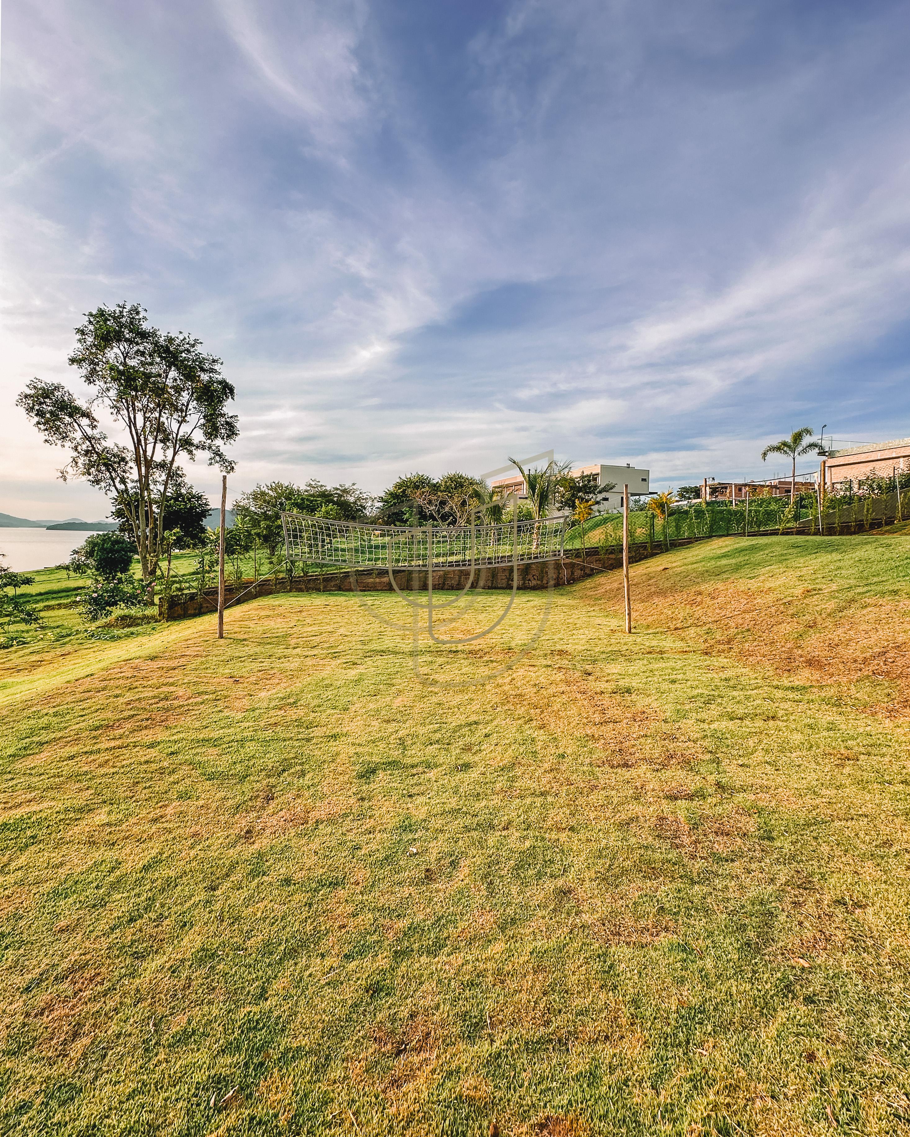 Mans&atilde;o de luxo e P&eacute; na &Aacute;gua com 10 Su&iacute;tes em Porto Laranjeiras - Piracaia/SP  Piracaia - 