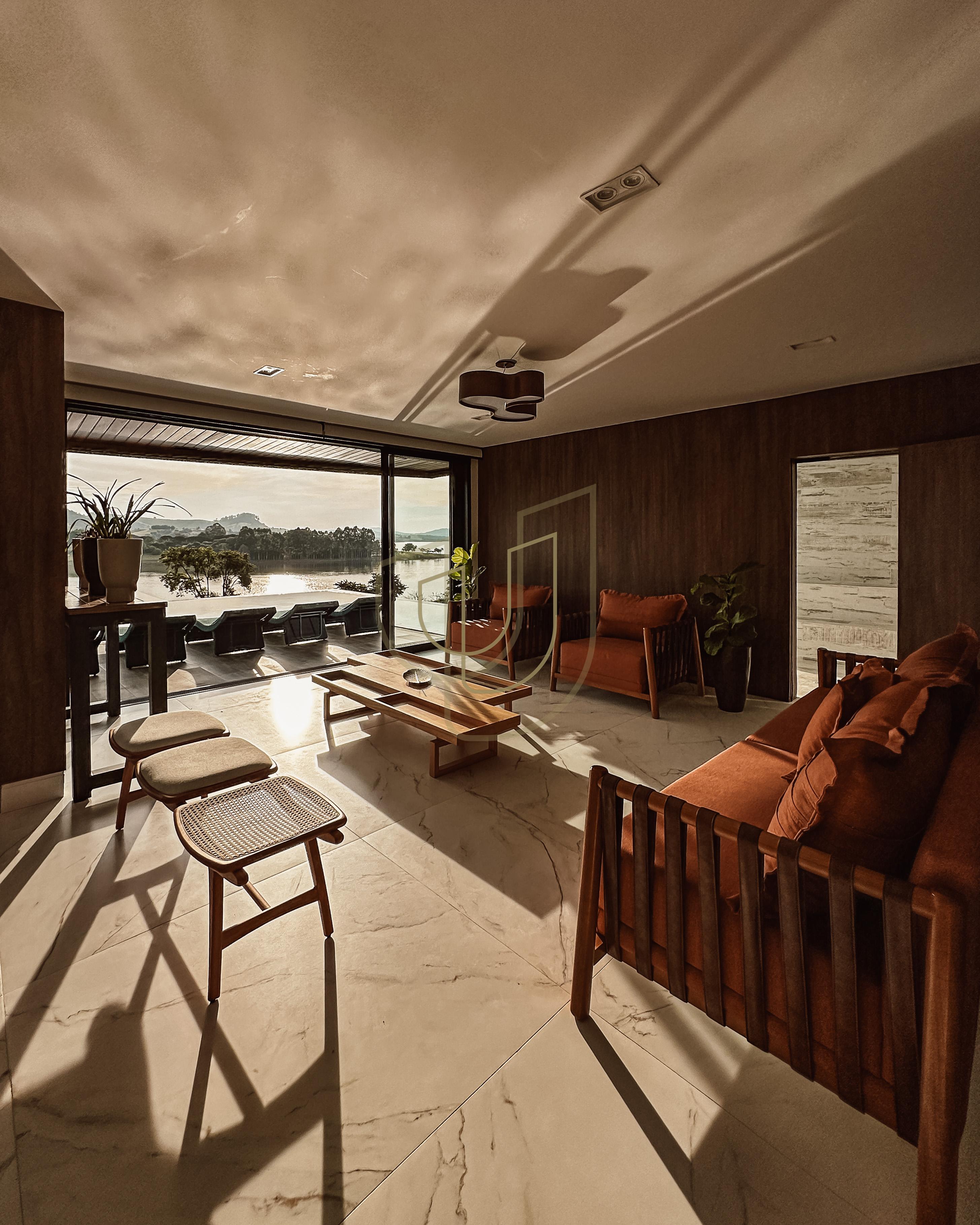 Mans&atilde;o de luxo e P&eacute; na &Aacute;gua com 10 Su&iacute;tes em Porto Laranjeiras - Piracaia/SP  Piracaia - 