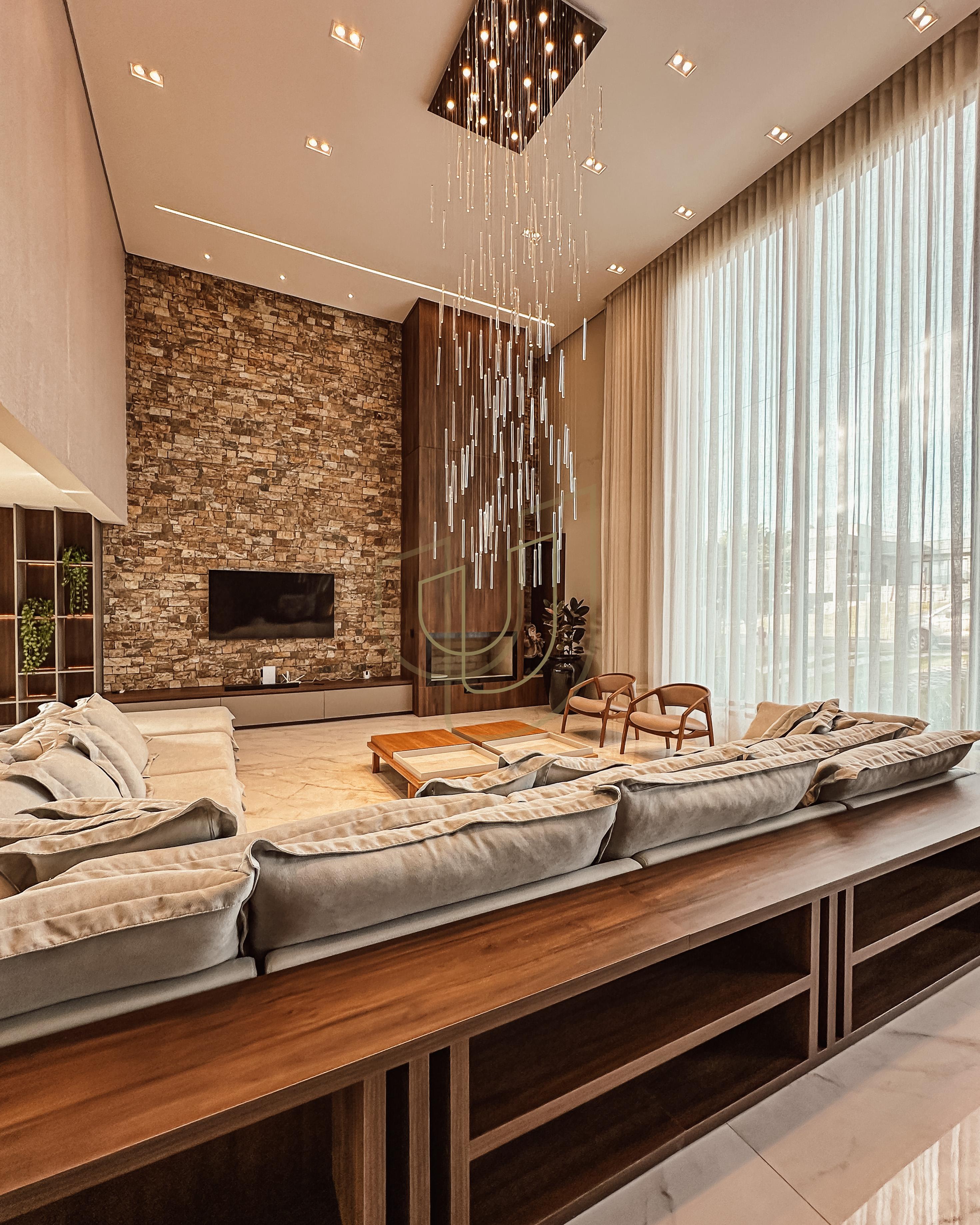 Mans&atilde;o de luxo e P&eacute; na &Aacute;gua com 10 Su&iacute;tes em Porto Laranjeiras - Piracaia/SP  Piracaia - 