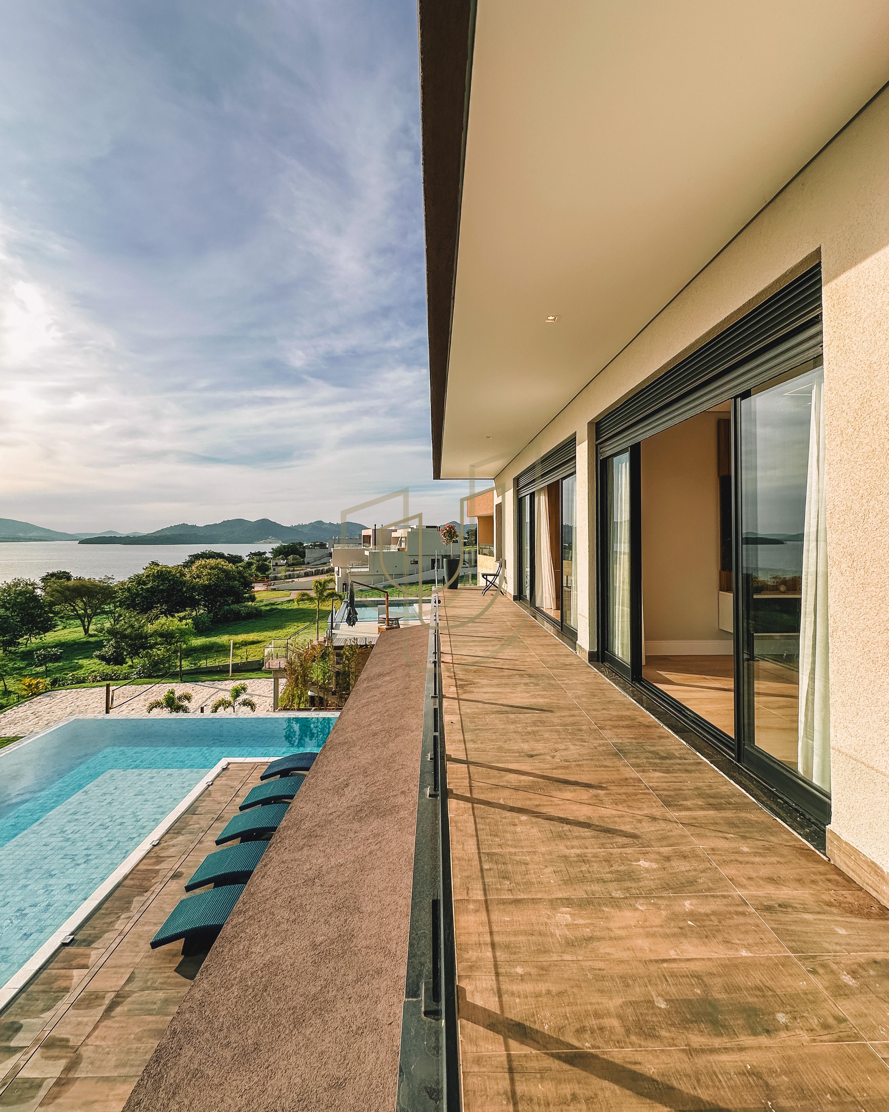 Mans&atilde;o de luxo e P&eacute; na &Aacute;gua com 10 Su&iacute;tes em Porto Laranjeiras - Piracaia/SP  Piracaia - 