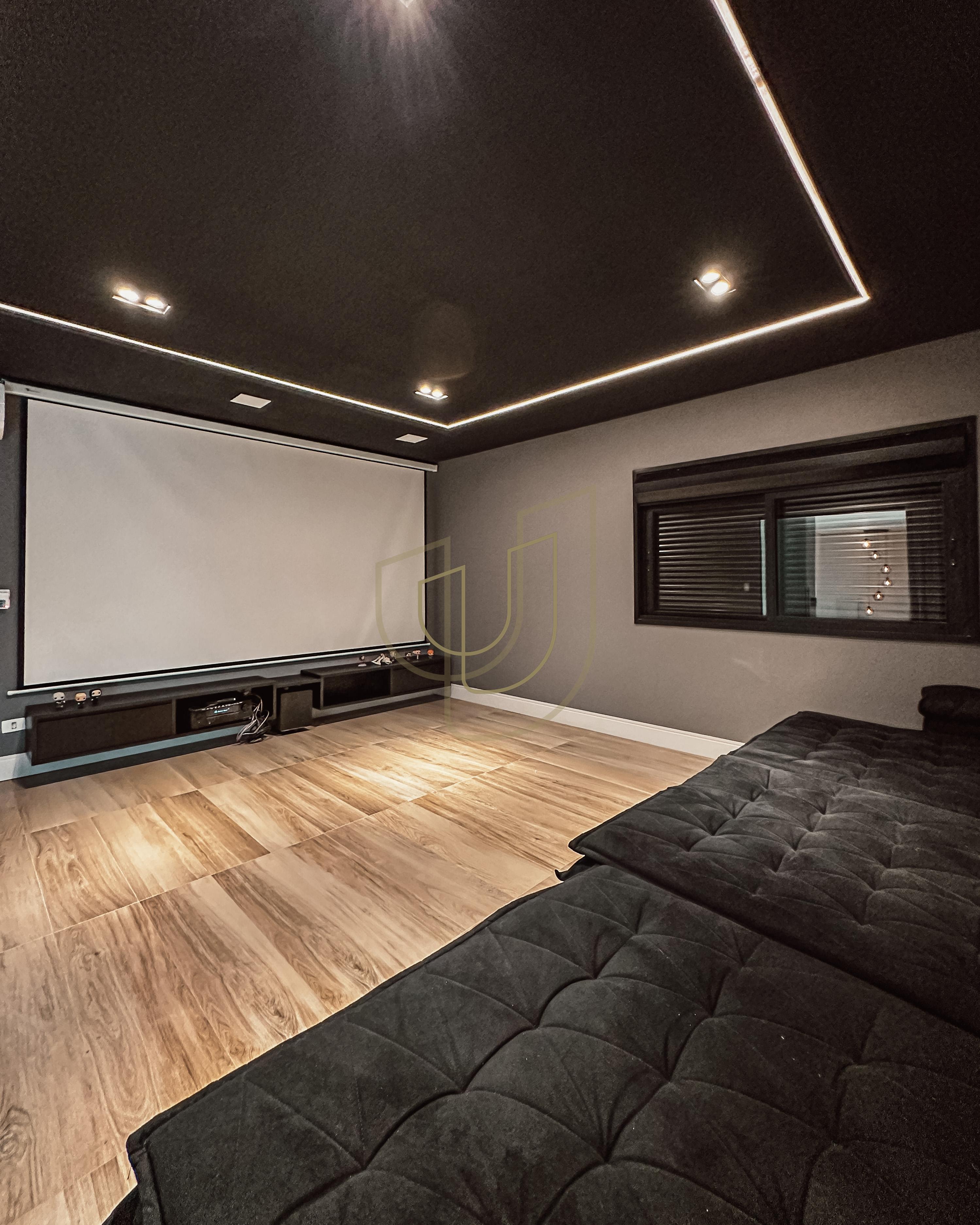 Mans&atilde;o de luxo e P&eacute; na &Aacute;gua com 10 Su&iacute;tes em Porto Laranjeiras - Piracaia/SP  Piracaia - 