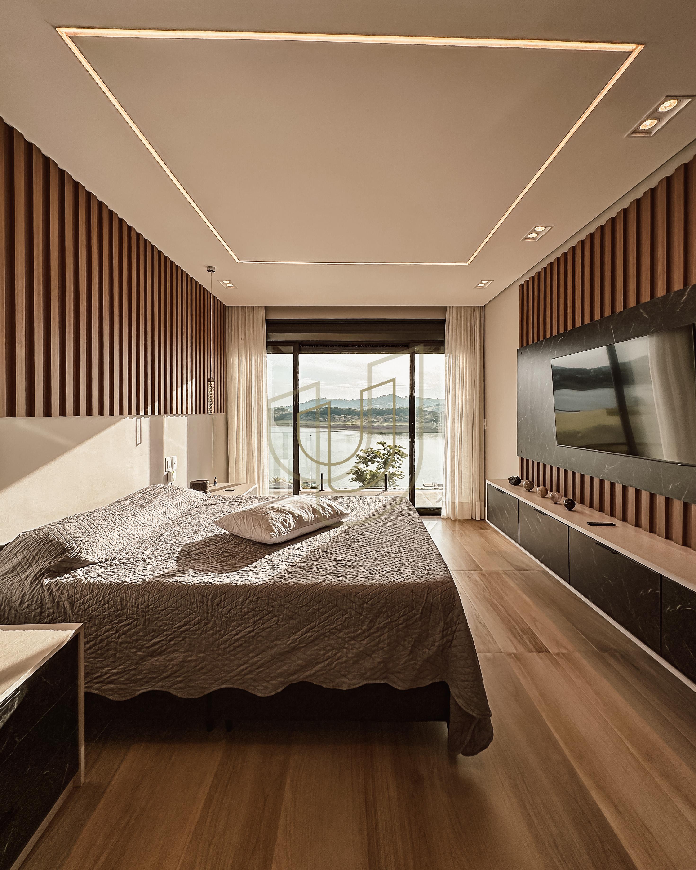 Mans&atilde;o de luxo e P&eacute; na &Aacute;gua com 10 Su&iacute;tes em Porto Laranjeiras - Piracaia/SP  Piracaia - 