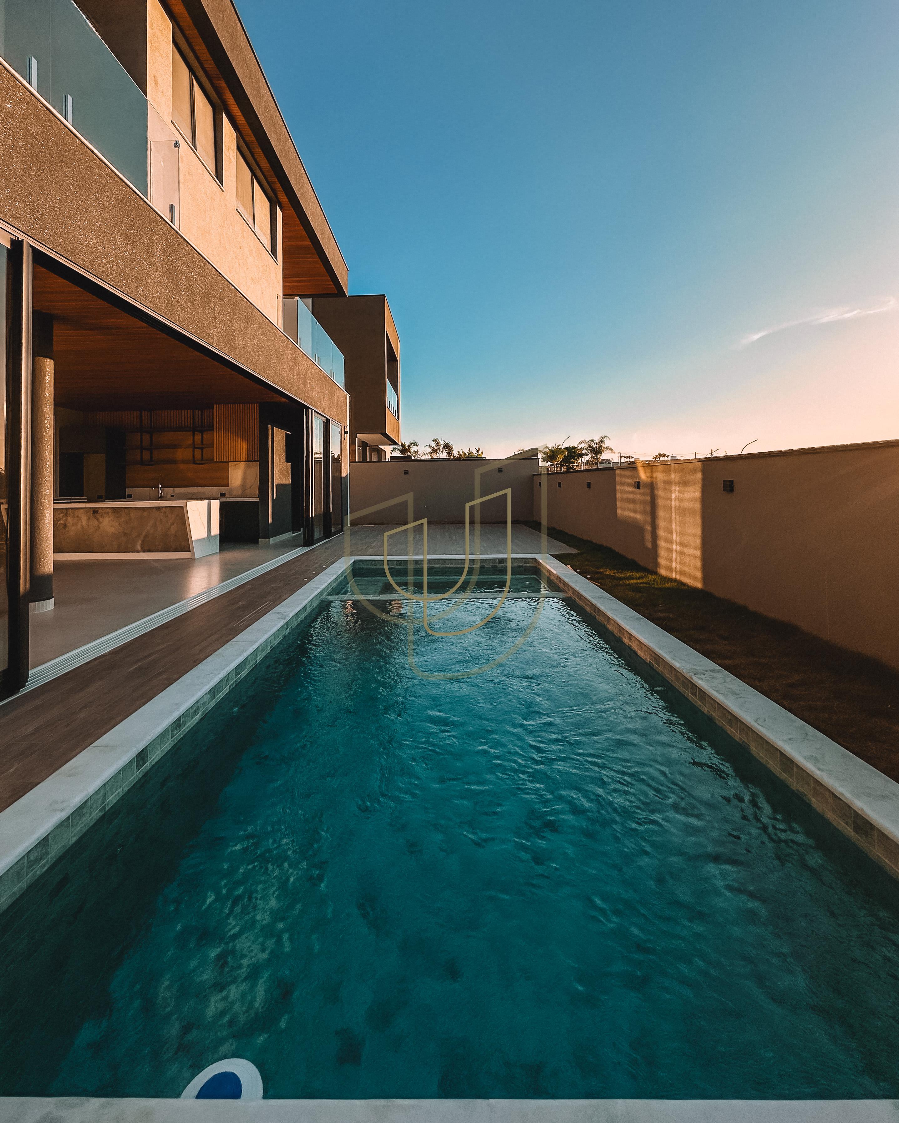 Sobrado sofisticado com vista &uacute;nica e com 5 su&iacute;tes no Alphaville - S&atilde;o Jos&eacute; dos Campos/SP  São José dos Campos - 