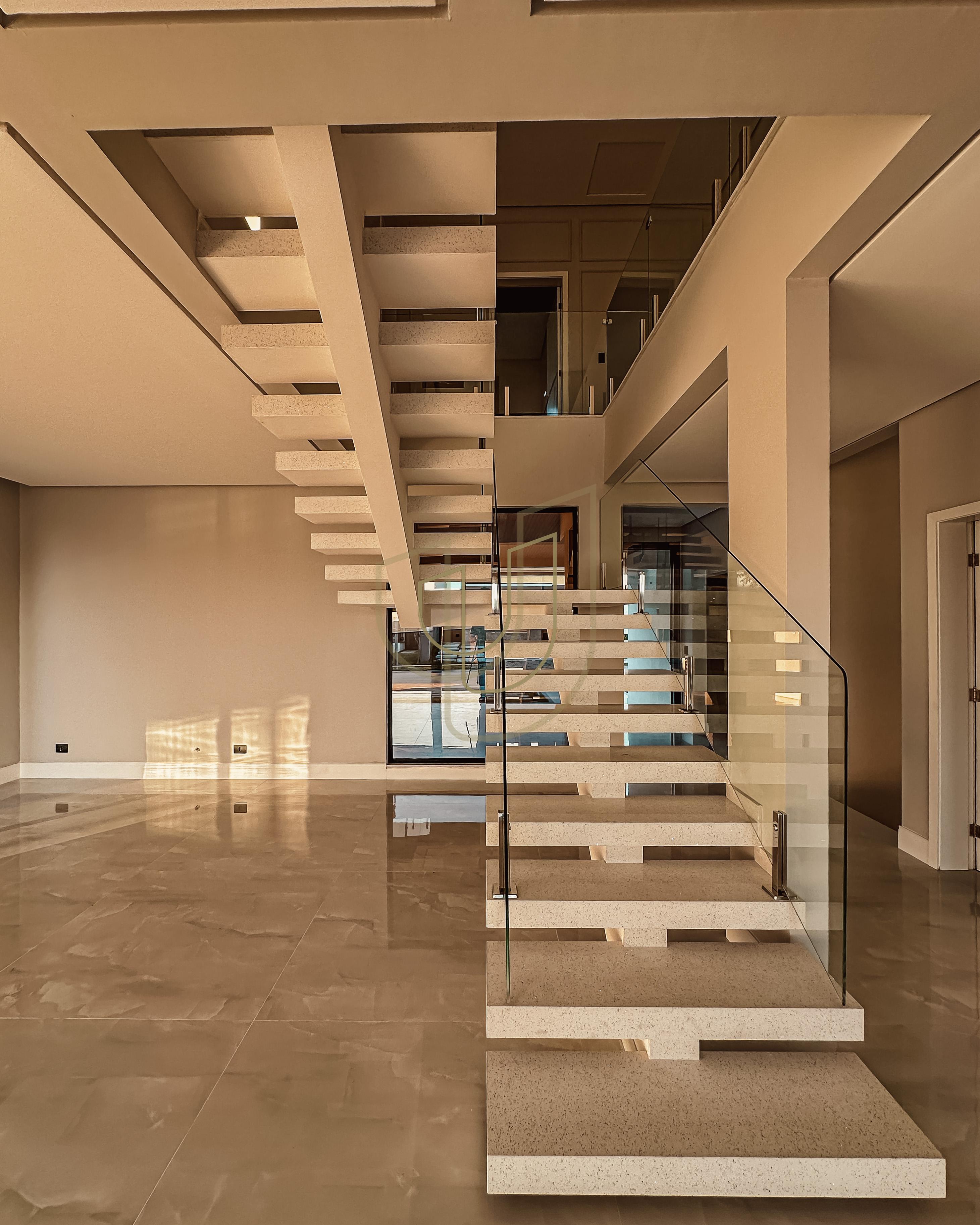 Sobrado sofisticado com vista &uacute;nica e com 5 su&iacute;tes no Alphaville - S&atilde;o Jos&eacute; dos Campos/SP  São José dos Campos - 