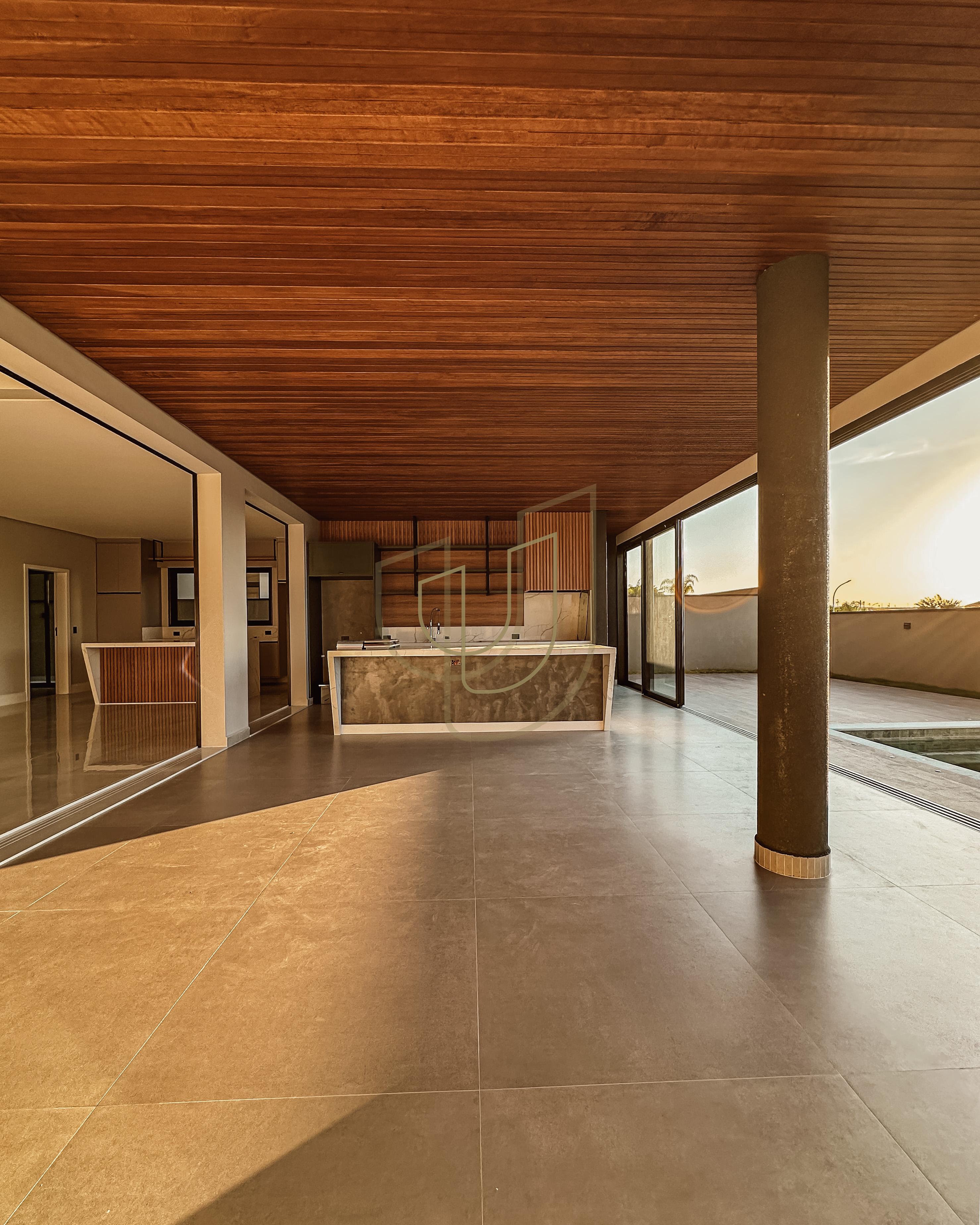 Sobrado sofisticado com vista &uacute;nica e com 5 su&iacute;tes no Alphaville - S&atilde;o Jos&eacute; dos Campos/SP  São José dos Campos - 