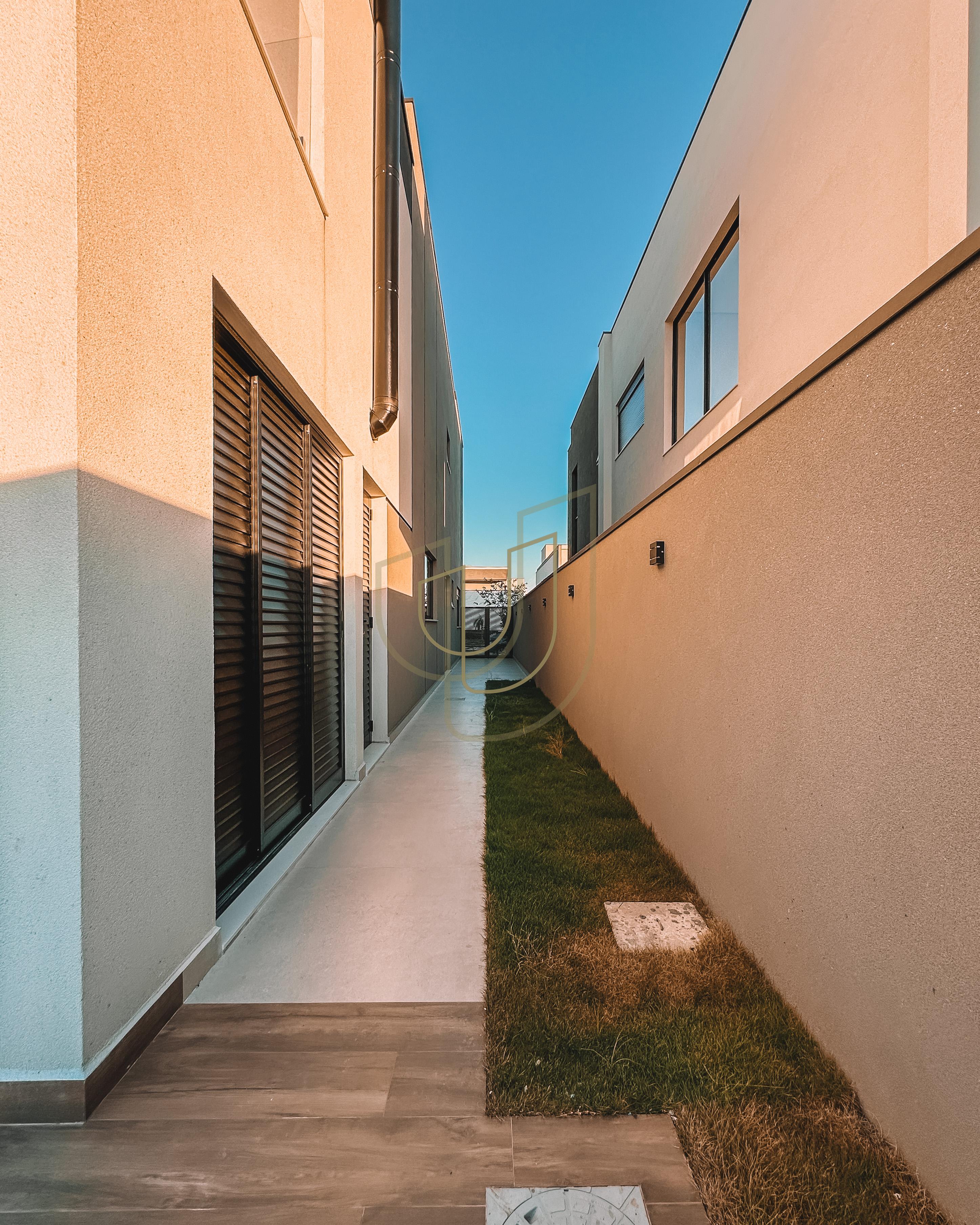 Sobrado sofisticado com vista &uacute;nica e com 5 su&iacute;tes no Alphaville - S&atilde;o Jos&eacute; dos Campos/SP  São José dos Campos - 