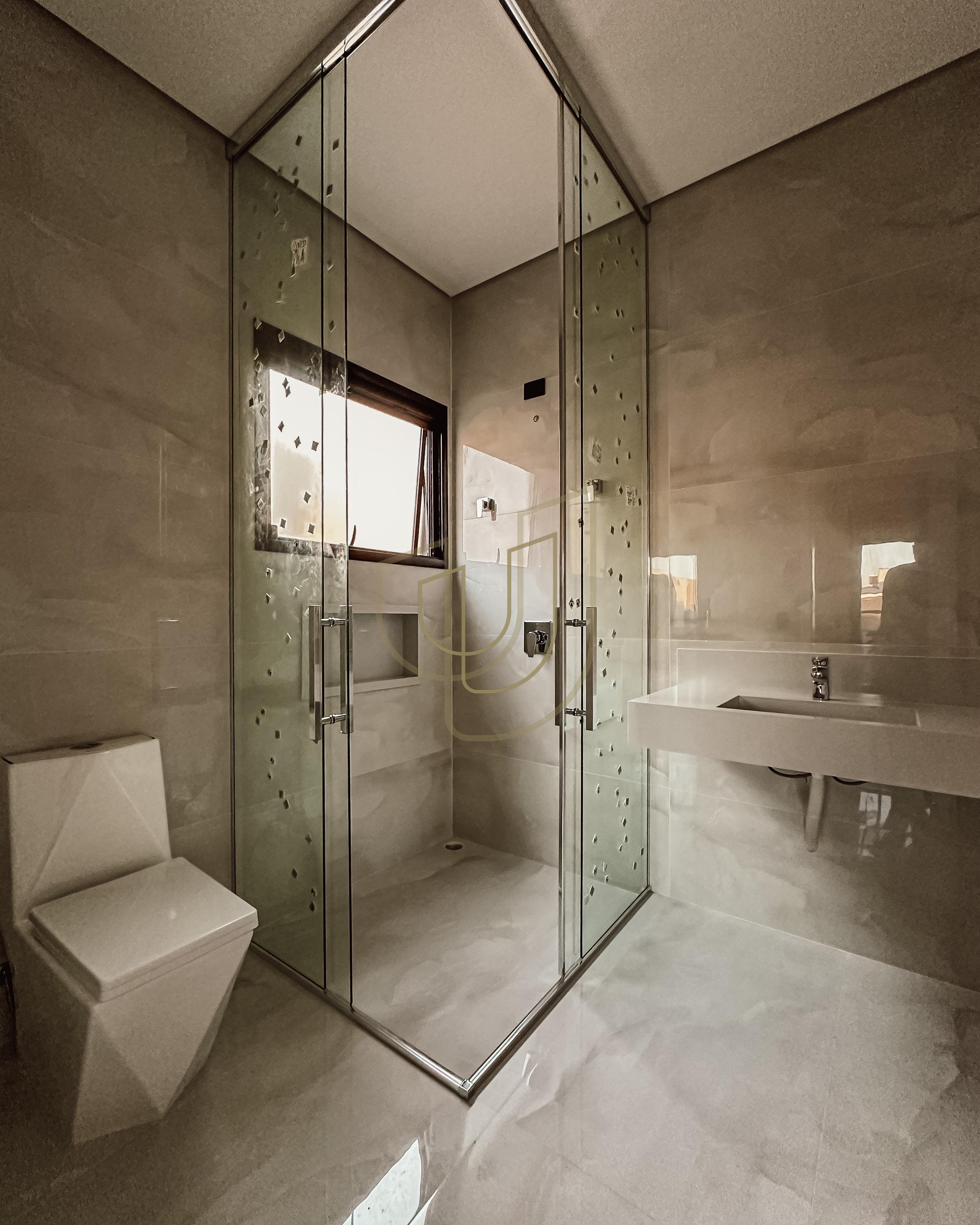 Sobrado sofisticado com vista &uacute;nica e com 5 su&iacute;tes no Alphaville - S&atilde;o Jos&eacute; dos Campos/SP  São José dos Campos - 