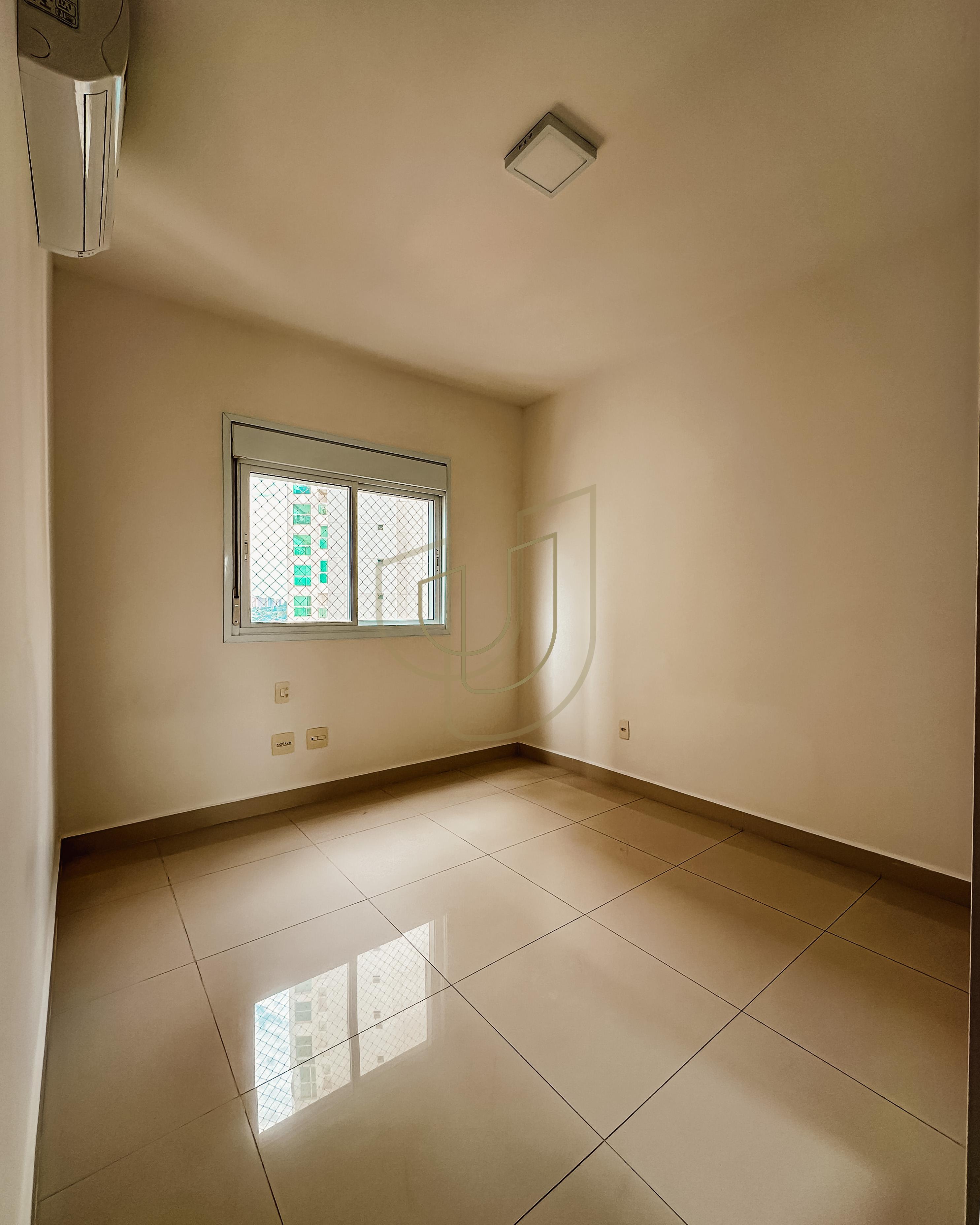 Apartamento de 259m&sup2; com 4 su&iacute;tes para Loca&ccedil;&atilde;o no Helbor Belvedere - Jardim das Colinas  São José dos Campos - 