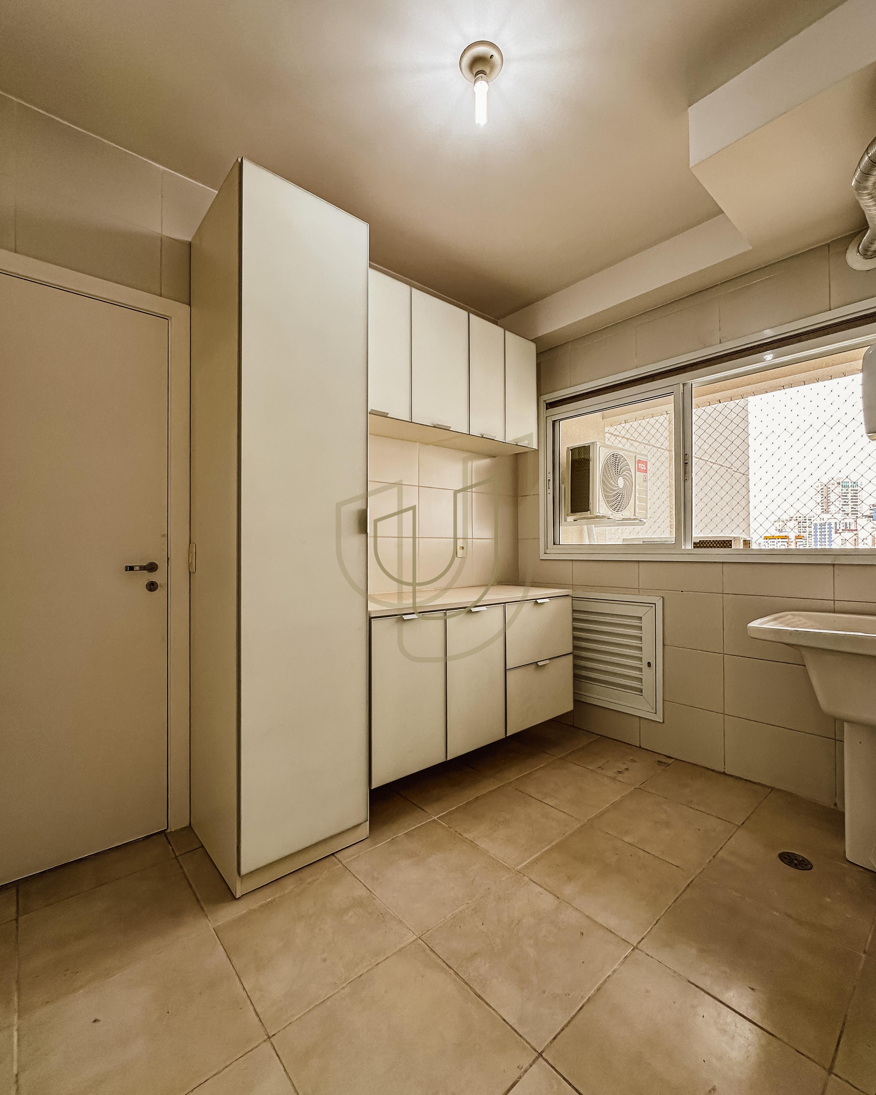 Apartamento de 190m&sup2; e 4 Dormit&oacute;rios p/ Loca&ccedil;&atilde;o no Helbor Belvedere - Jardim das Colinas  São José dos Campos - 