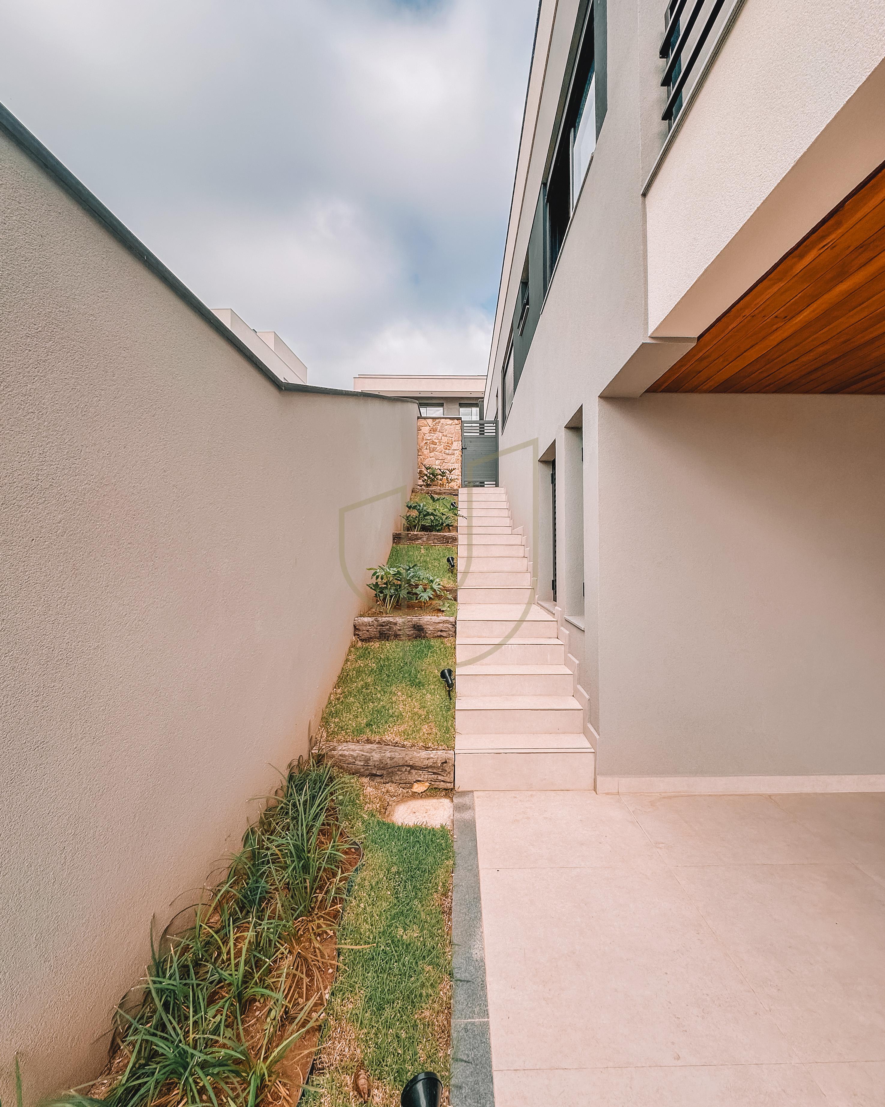 Casa sofisticada com projeto &uacute;nico e 4 Quartos no Alphaville - S&atilde;o Jos&eacute; dos Campos/SP Rua dos Araças São José dos Campos - 