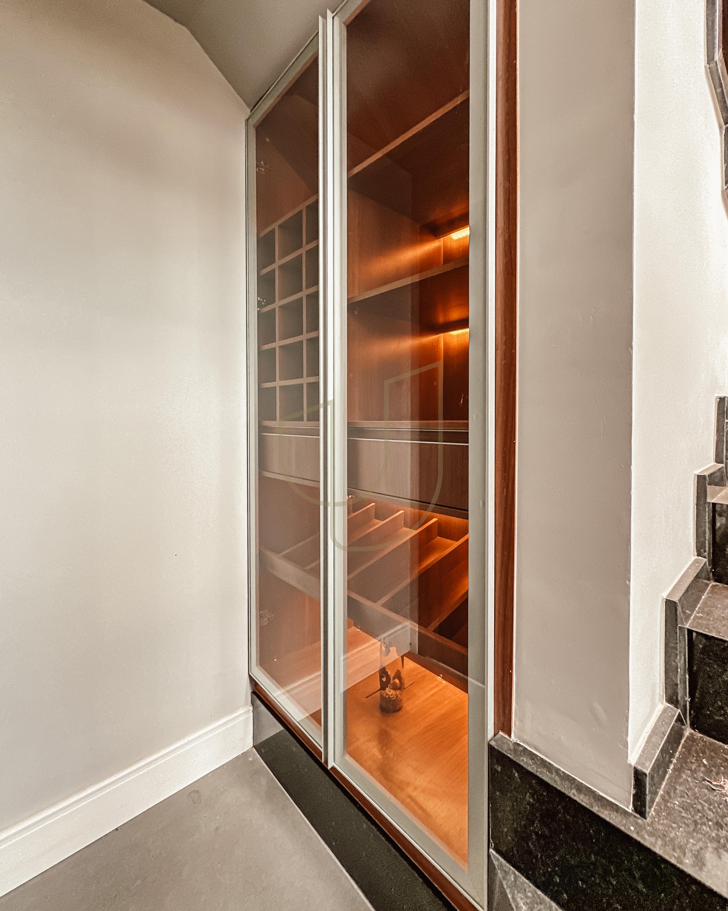 Casa sofisticada com projeto &uacute;nico e 4 Quartos no Alphaville - S&atilde;o Jos&eacute; dos Campos/SP Rua dos Araças São José dos Campos - 