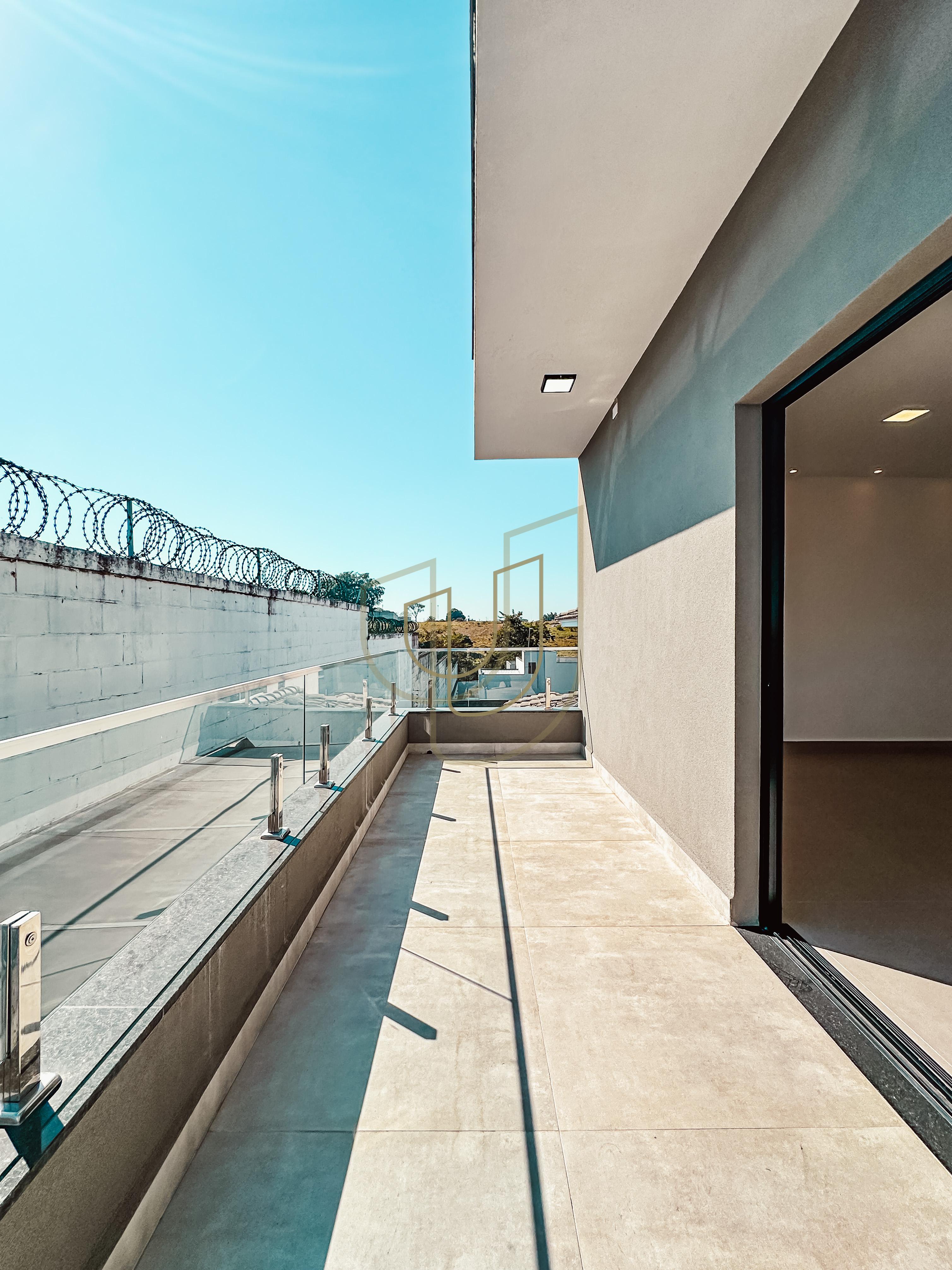 Sobrado sofisticado e moderno com 3 su&iacute;tes no Condom&iacute;nio Terras do Vale - Ca&ccedil;apava/SP  Caçapava - 